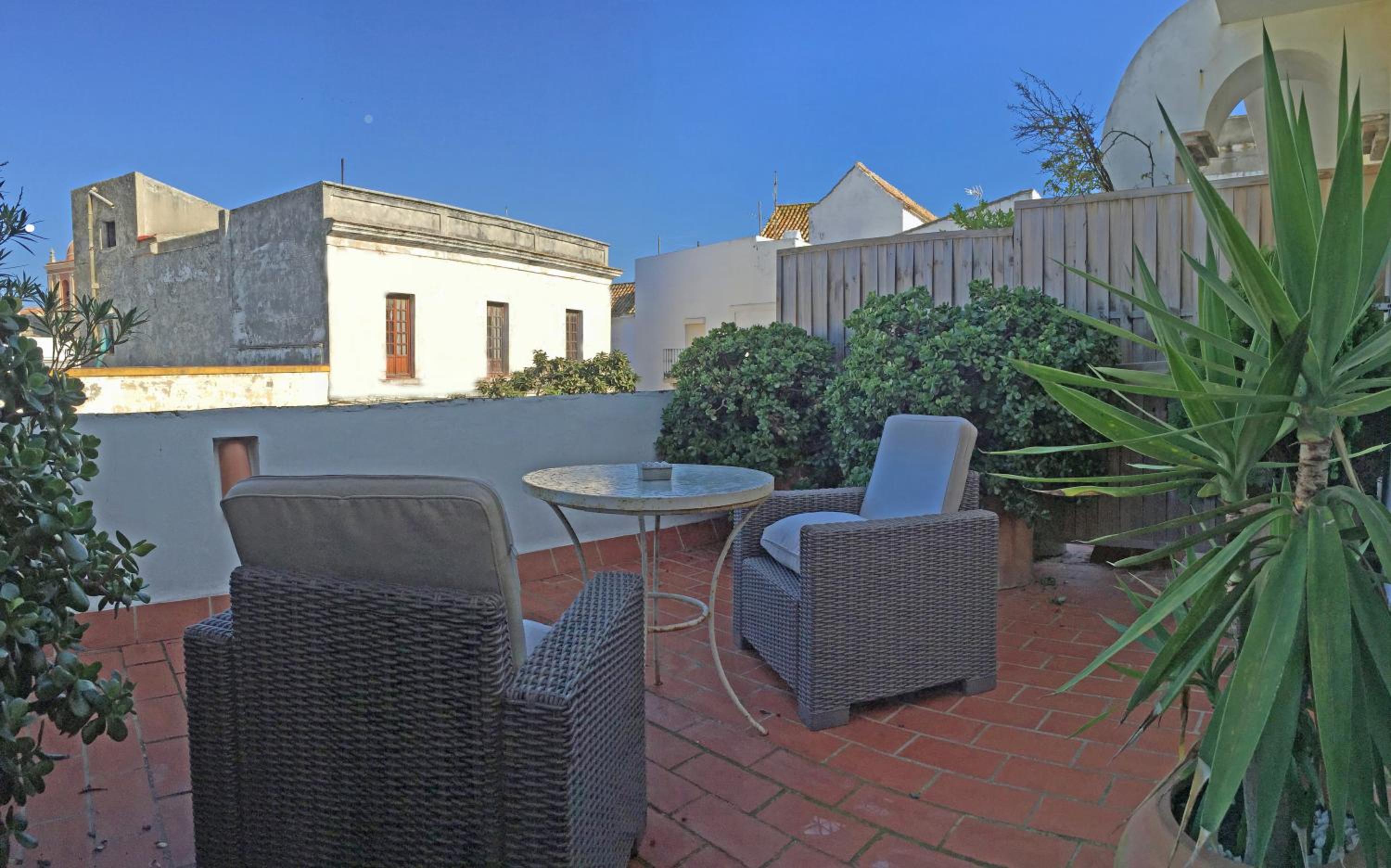 Benali Guest House