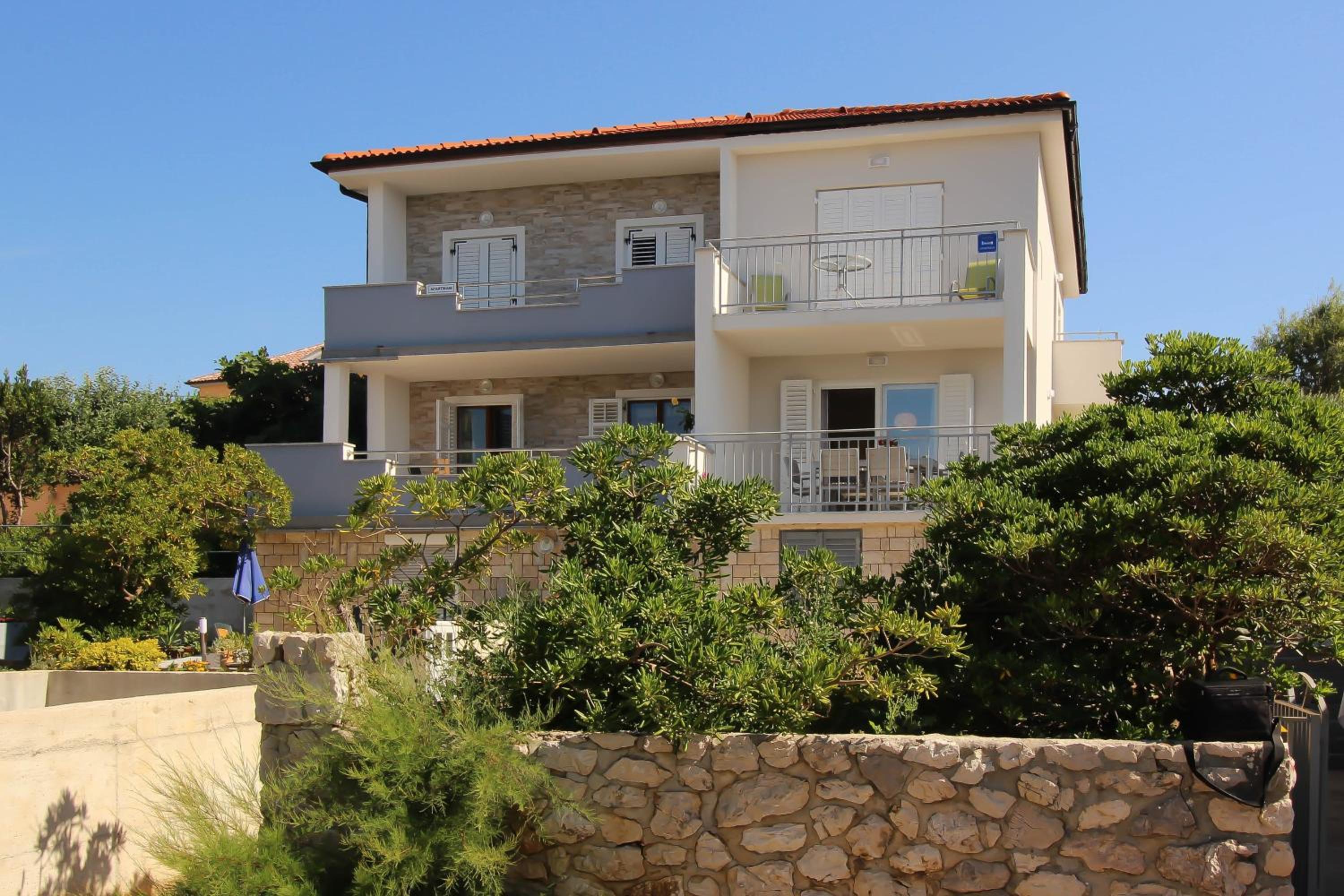 Apartments by the sea Silo, Krk - 18721 view 3
