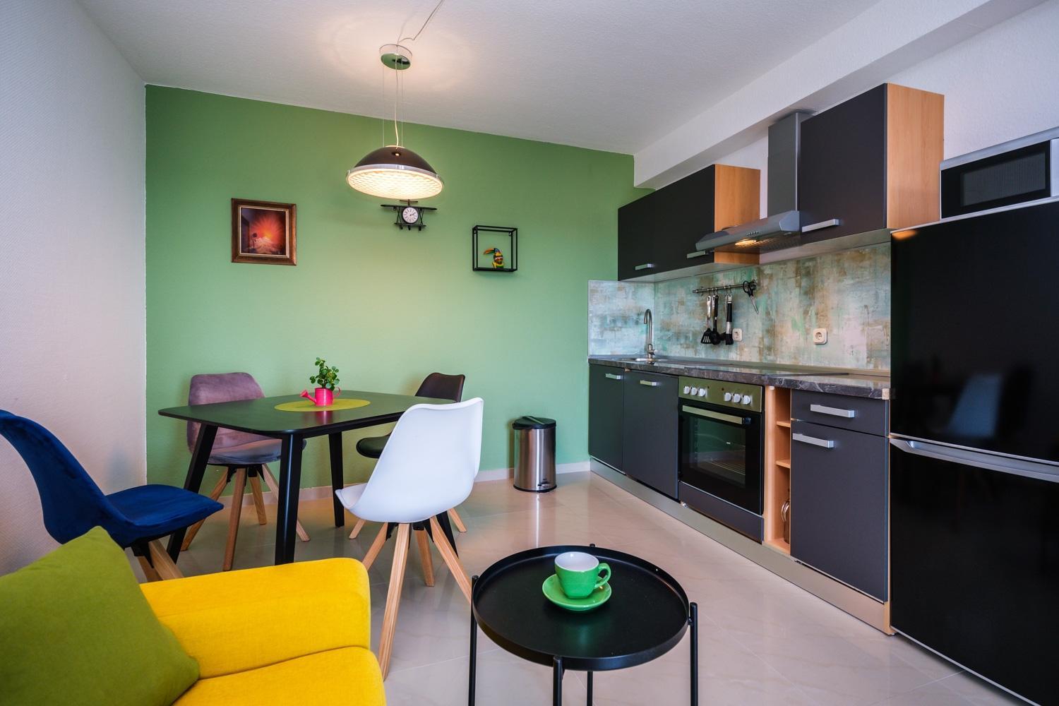 Family-friendly apartments with swimming pool Mavarstica, Ciovo - 18744