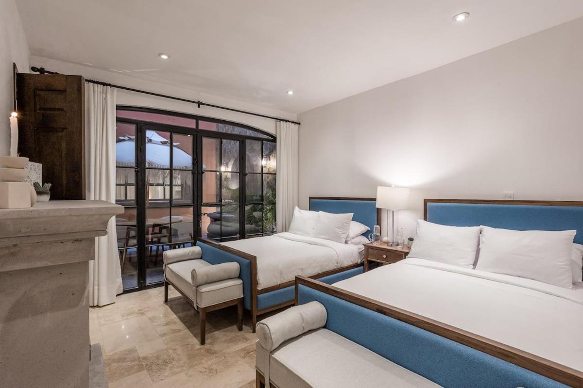 Luxury Apartments in Centro San Miguel de Allende with Rooftop & Jacuzzi view 3
