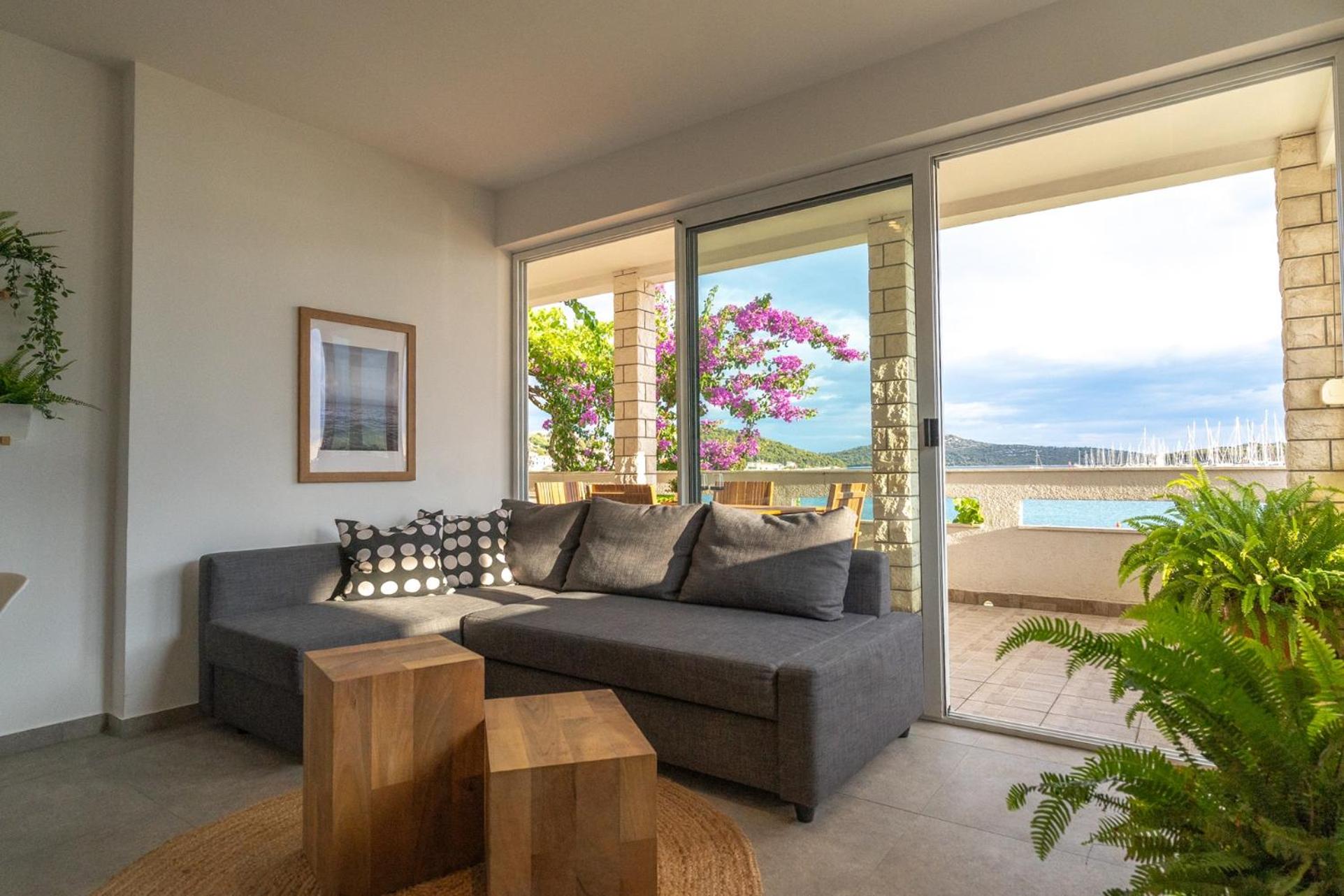 Apartments by the sea Rogoznica - 18746 view 5