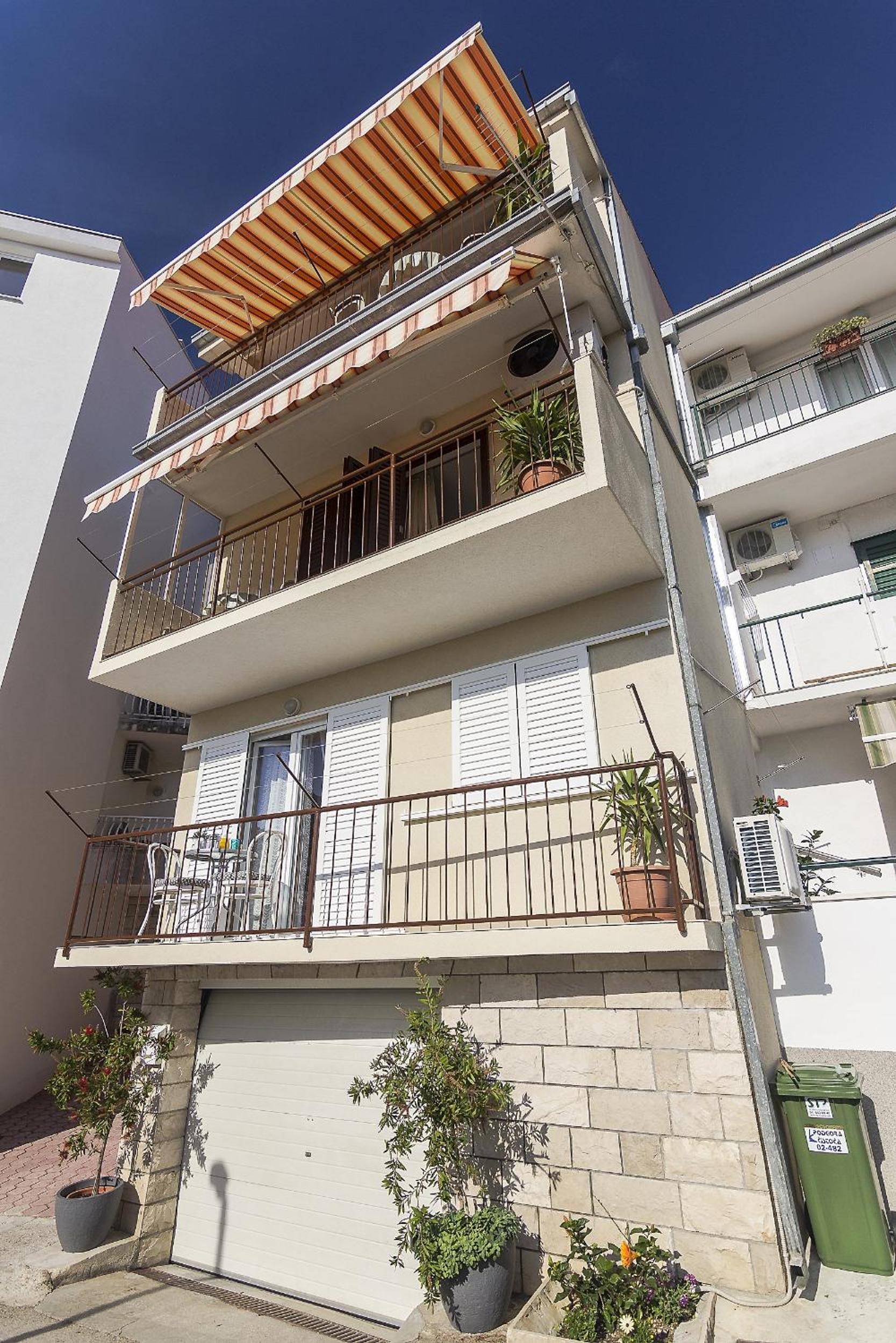 Apartments with a parking space Podgora, Makarska - 18811 view 2