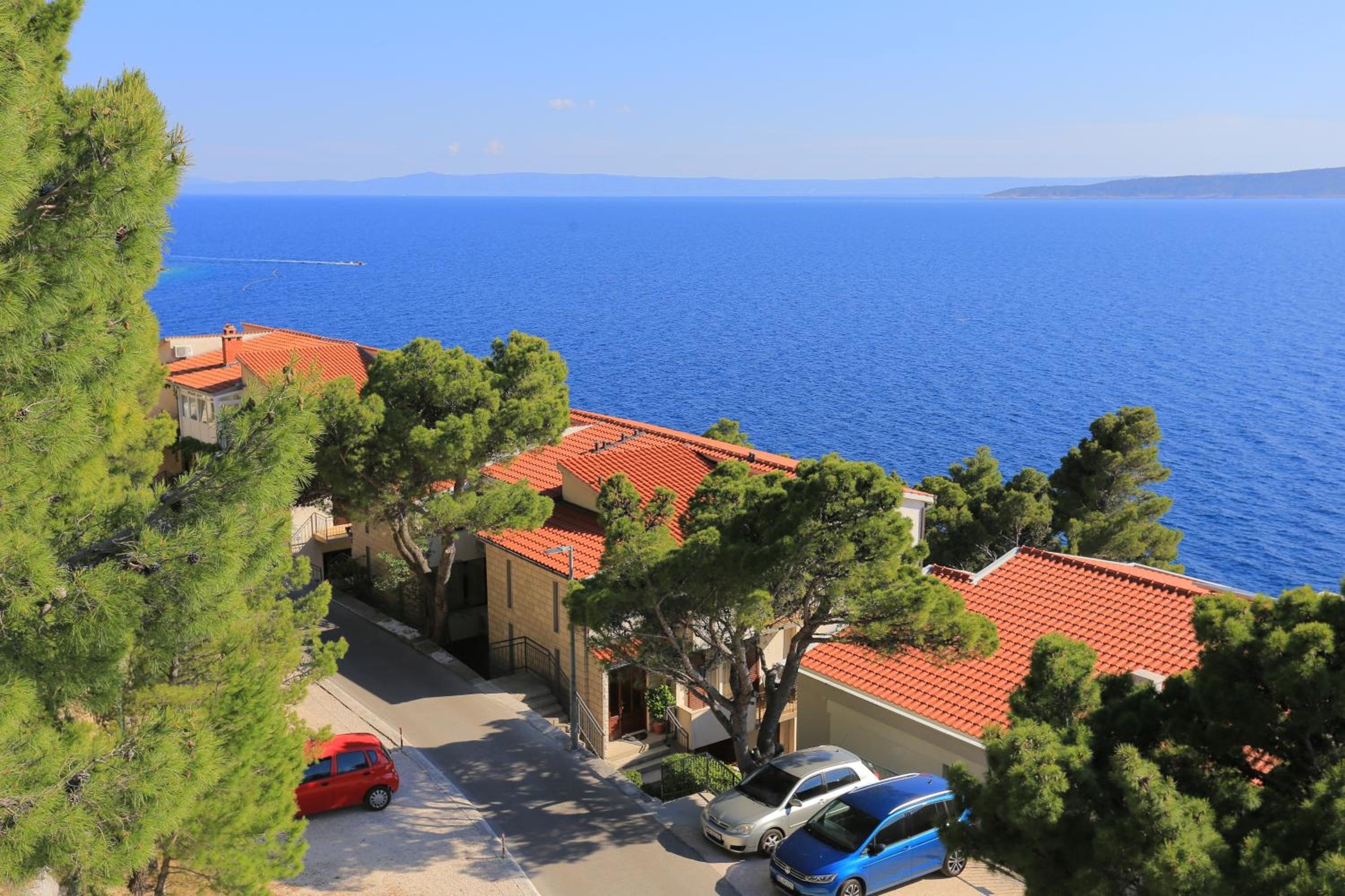 Apartments by the sea Brela, Makarska - 18814 view 2