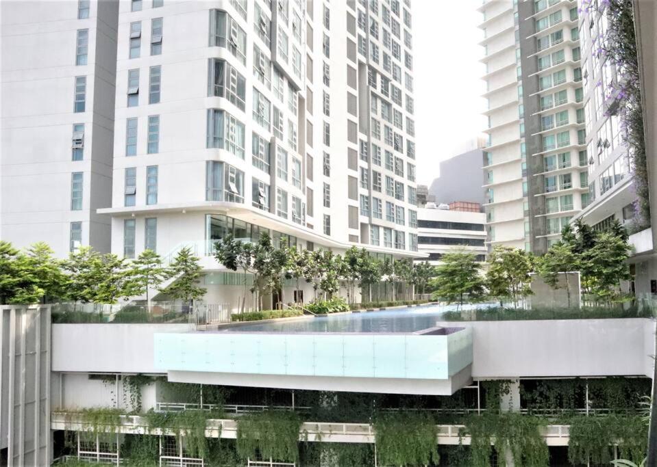 MyCrib45*The Robertson KL-B.Bintang