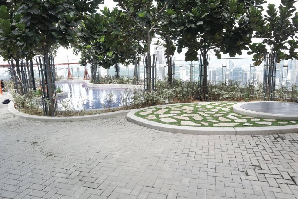 MyCrib45*The Robertson KL-B.Bintang