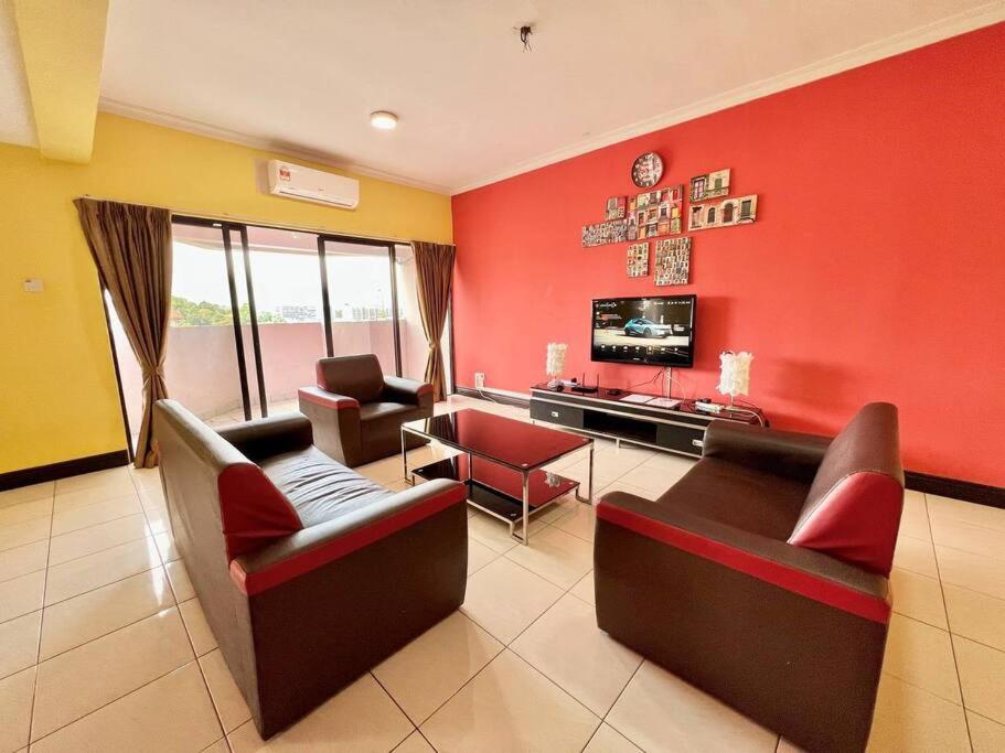 5 BEDROOMS MARINA COURT PENTHOUSE VACATION HOME KOTA KINABALU - 15 pax photo 7