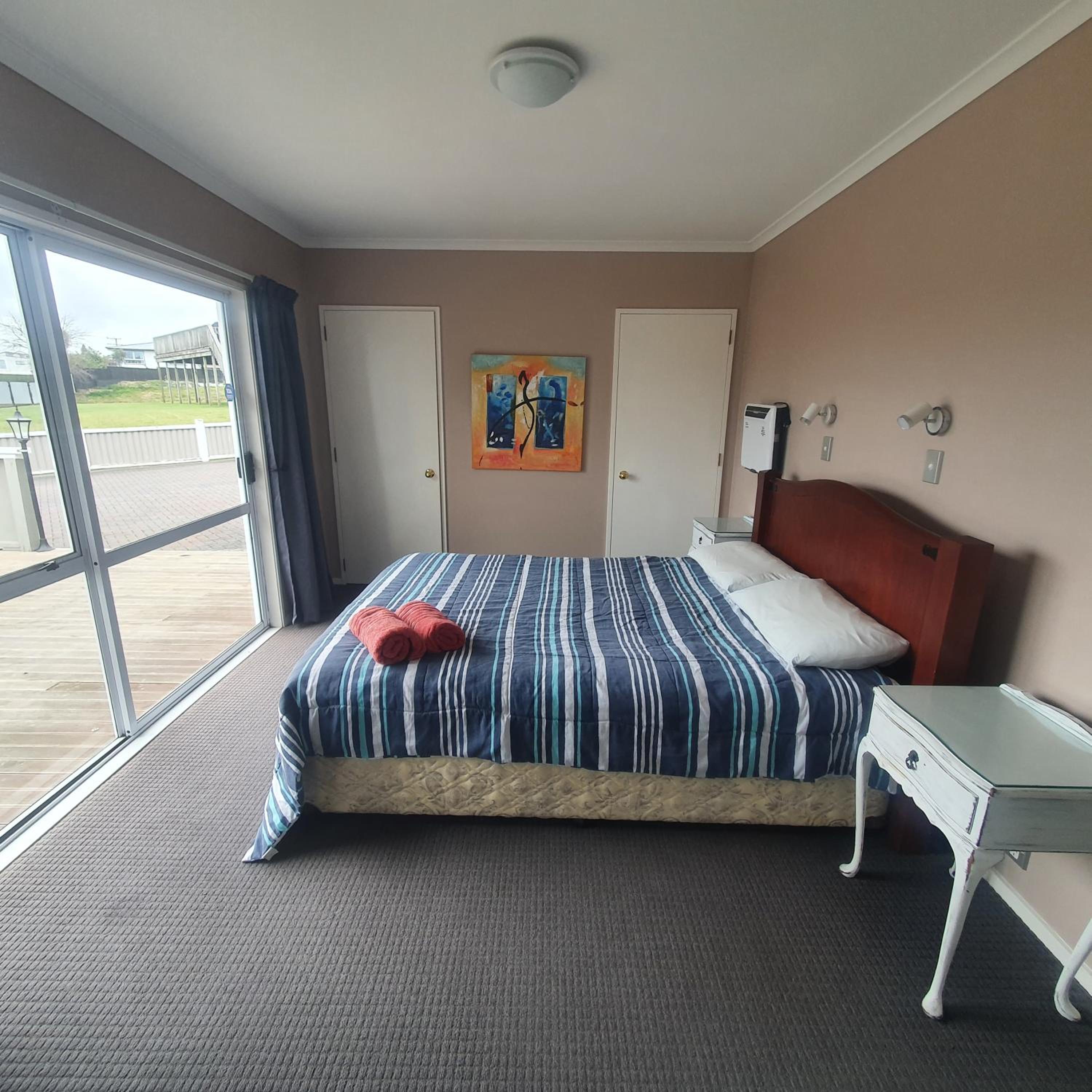 The Retreat Taupo view 3