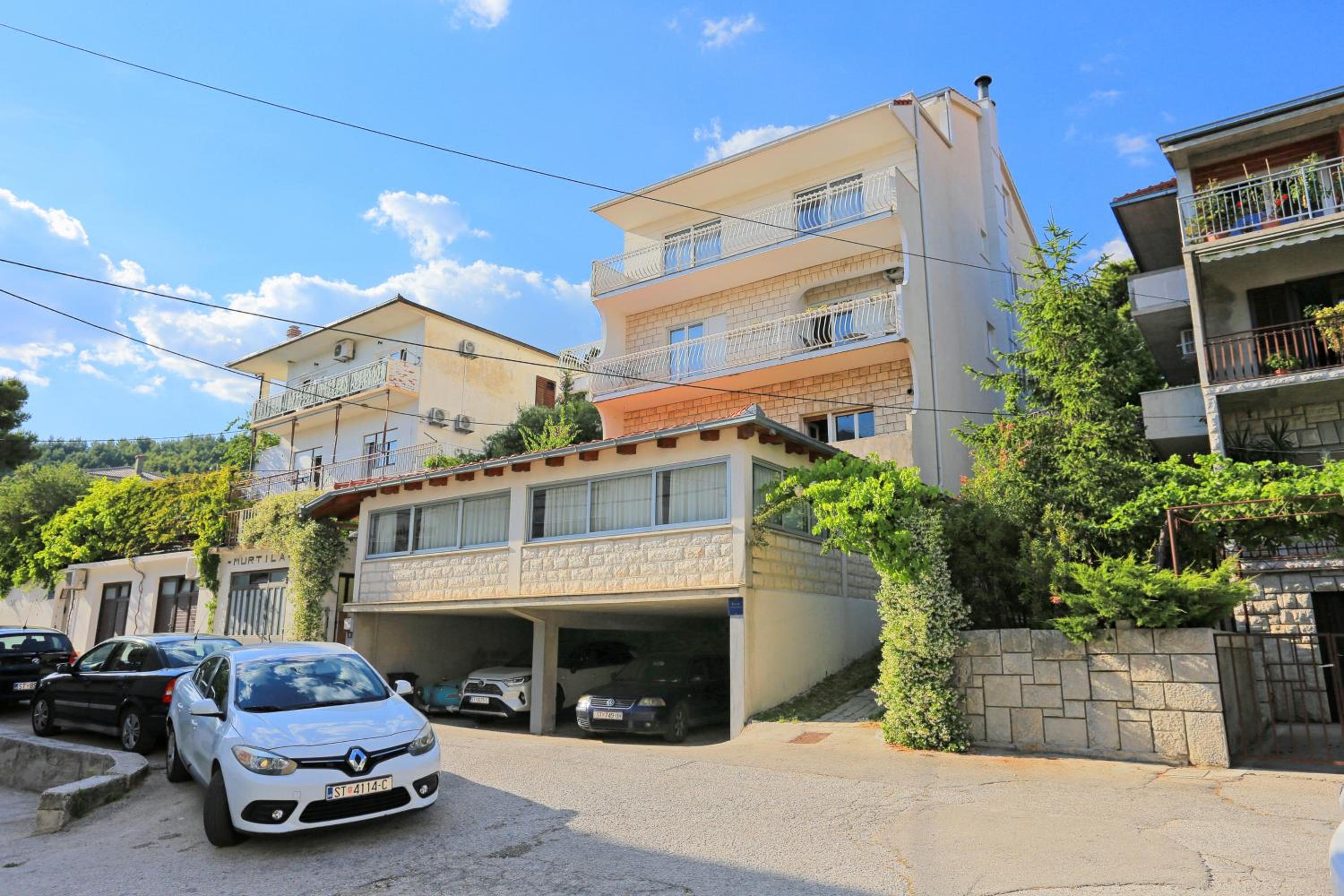 Apartments with WiFi Dugi Rat, Omis - 18917 view 2