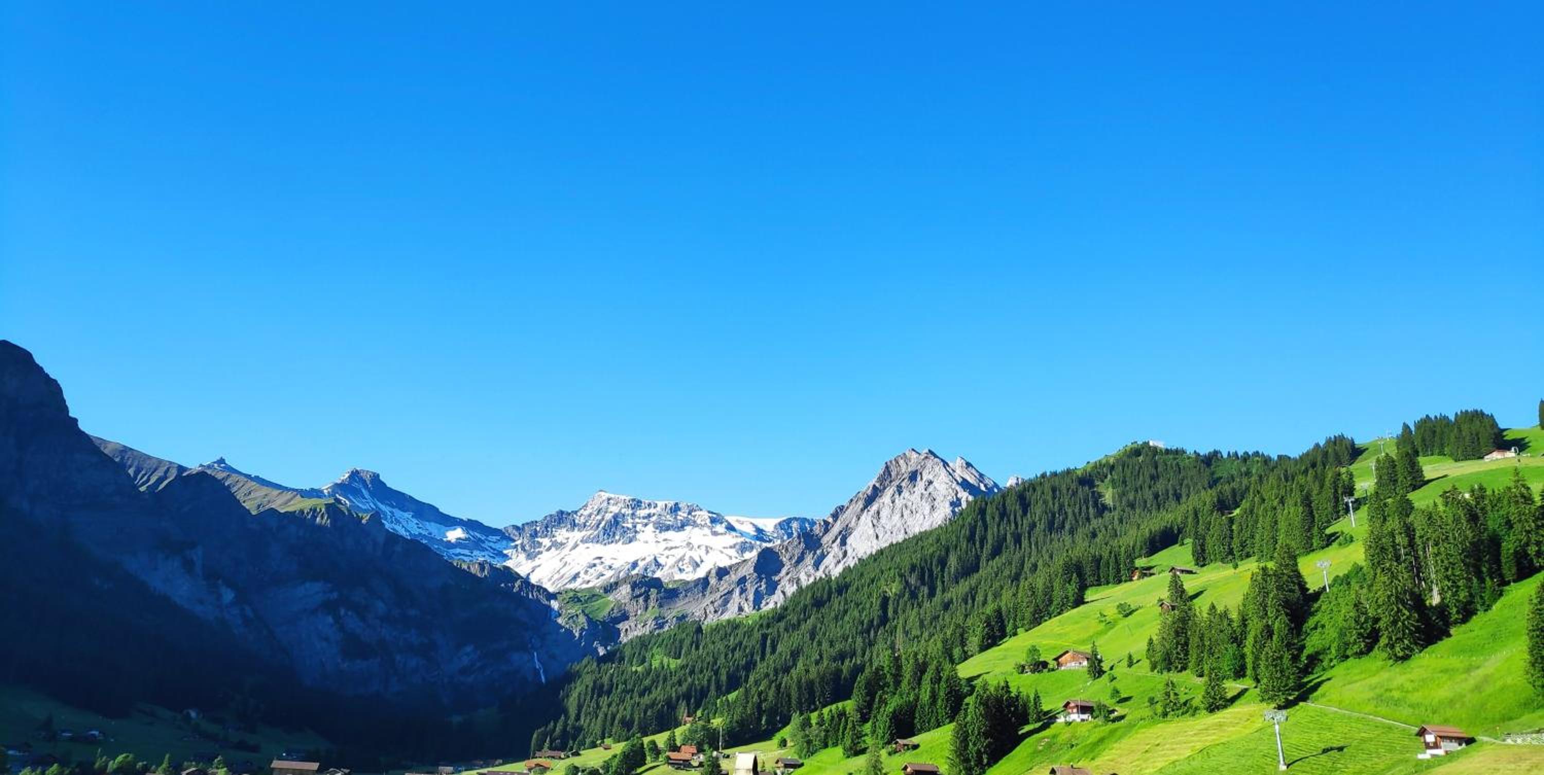 Chuenislodge3 neu&stilvoll, 2Balkone, echtes Bijou mit top-Aussicht