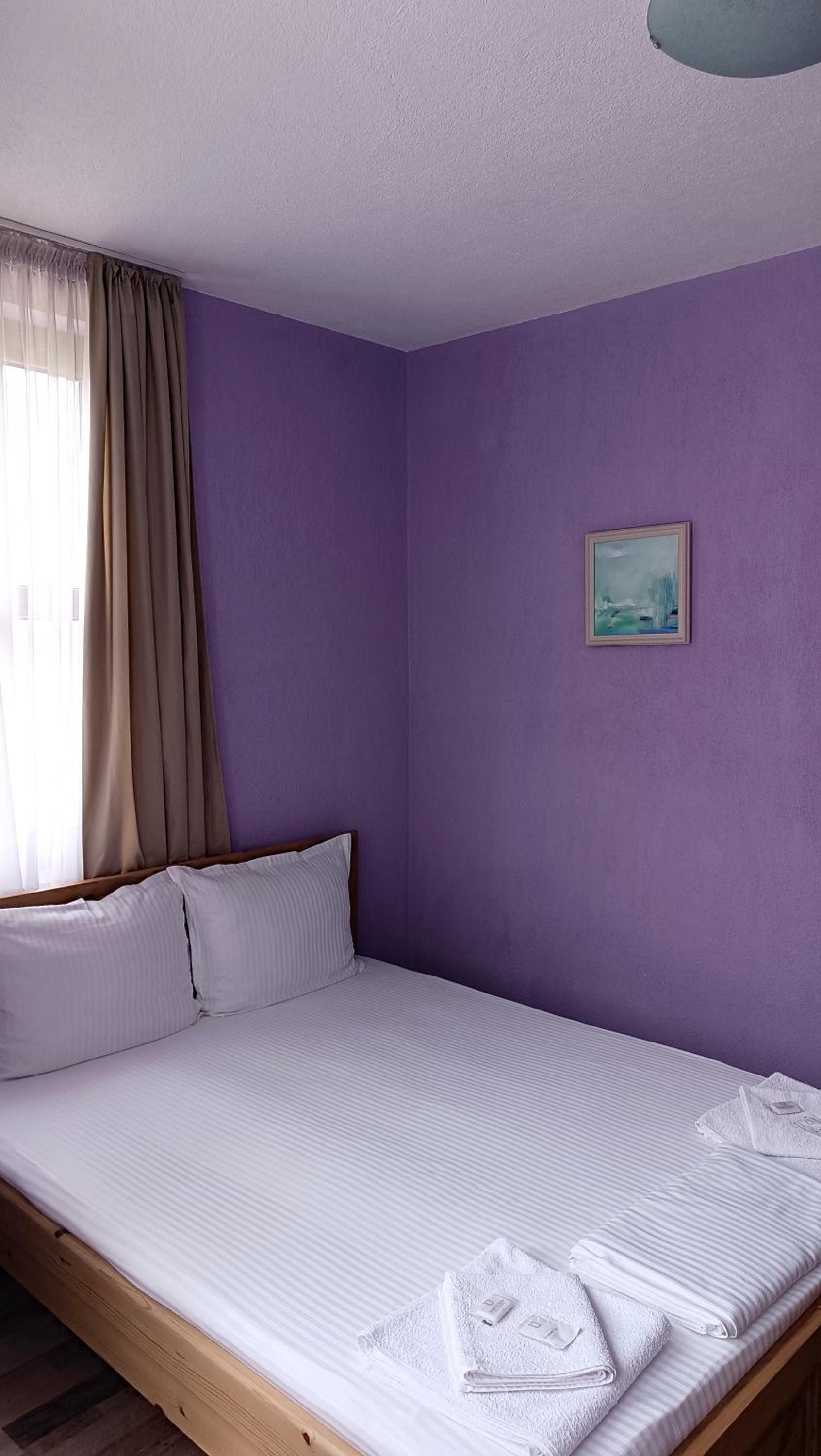 Guesthouse White Margarit