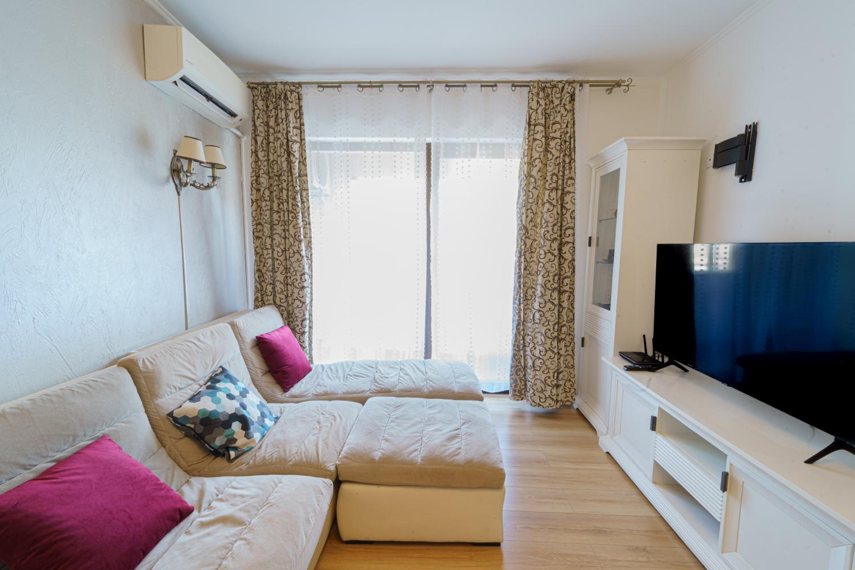 5* mansion in city center view 4