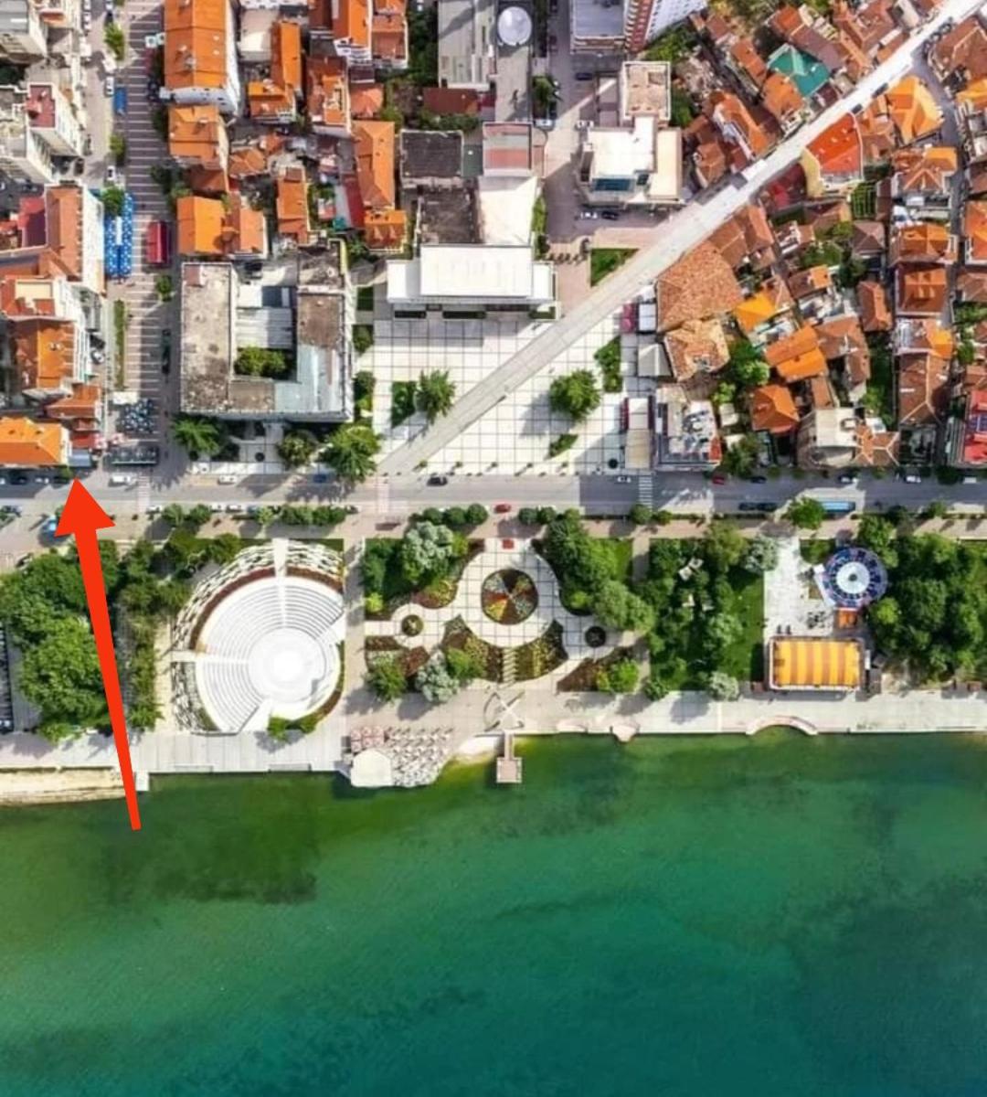 Fully equipped apartment in the city center with a lake view photo 2