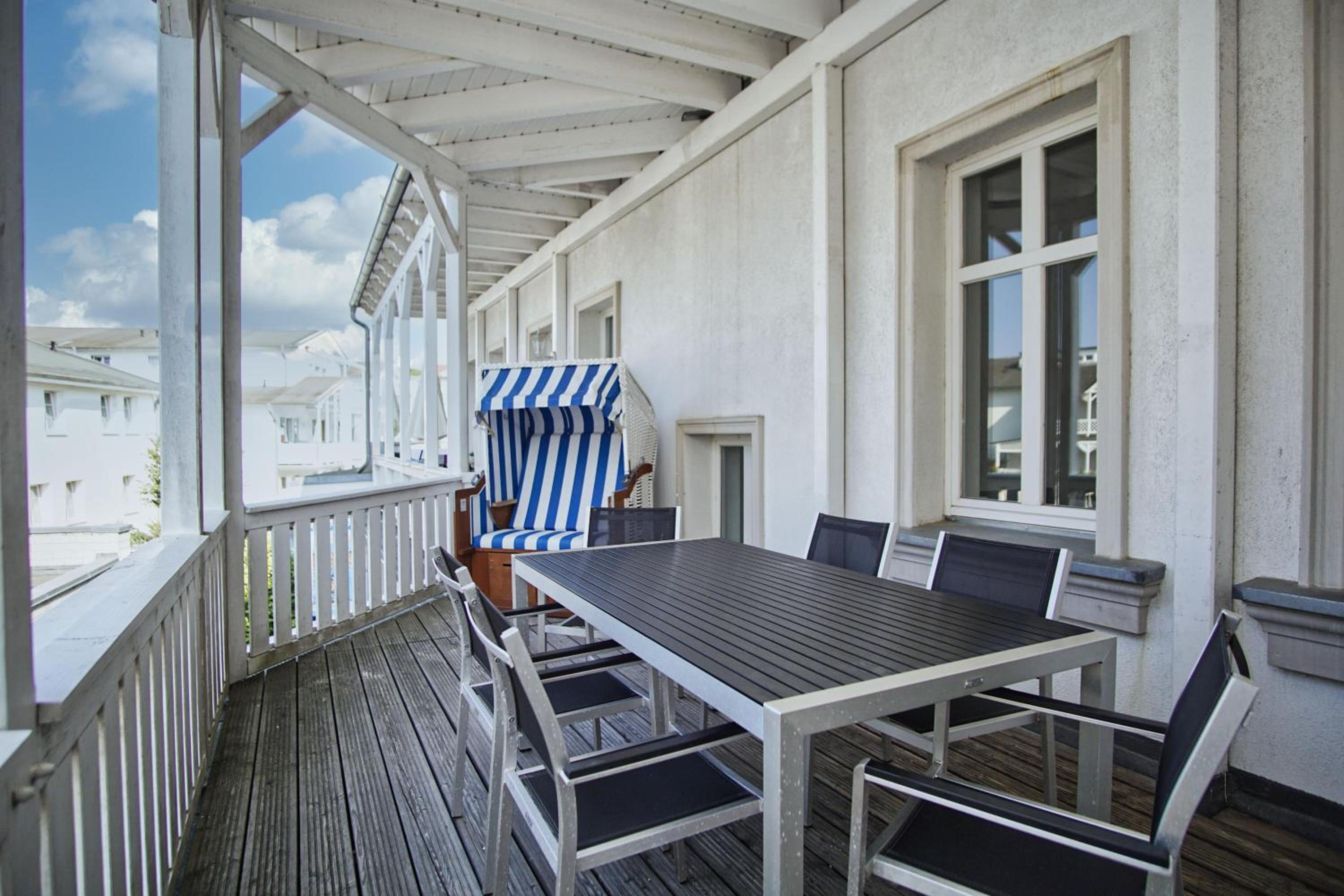 Residenz Strandeck Ferienwohnung 01 mit Sauna- und Schwimmbadnutzung im AHOI Sellin