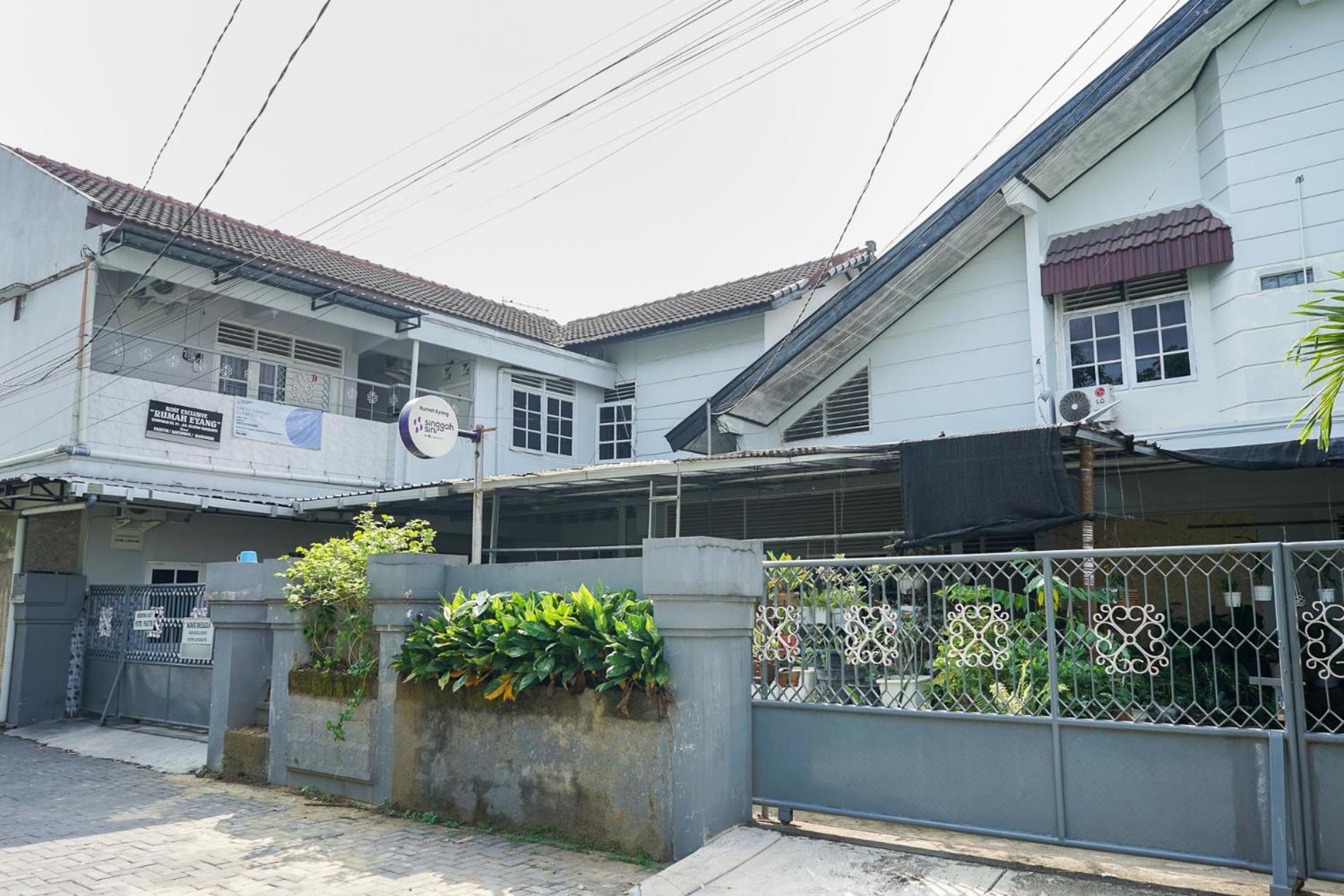 Singgahsini Near UNY