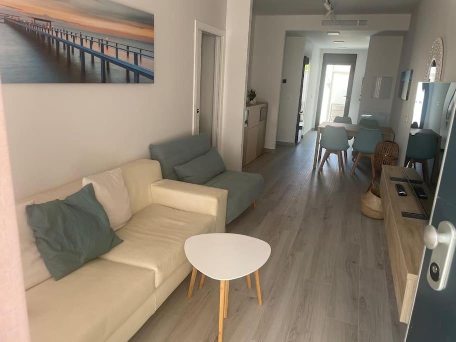 Frontsea Beach bungalow with swiming pool and long terrace