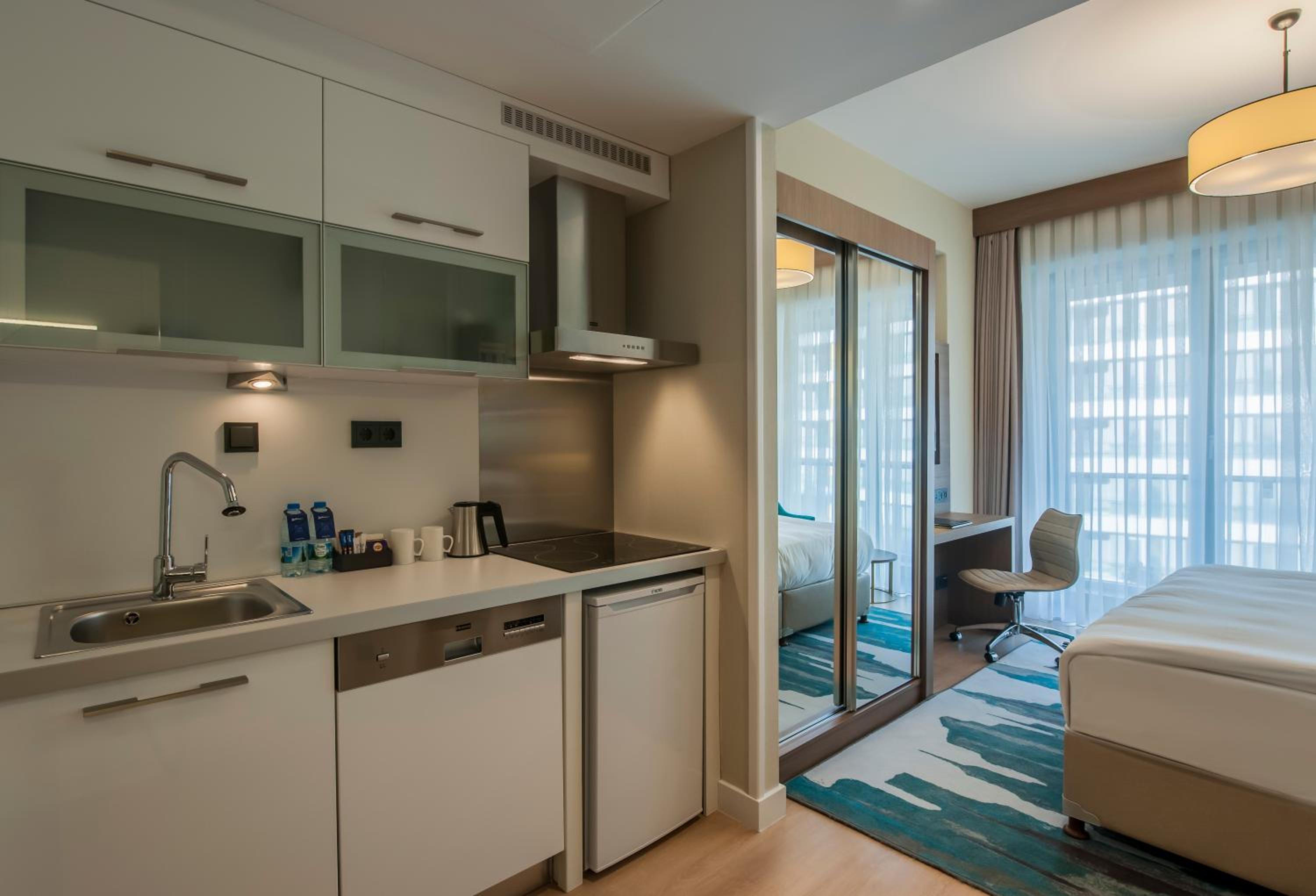 The Superior Living Batışehir - Image 26