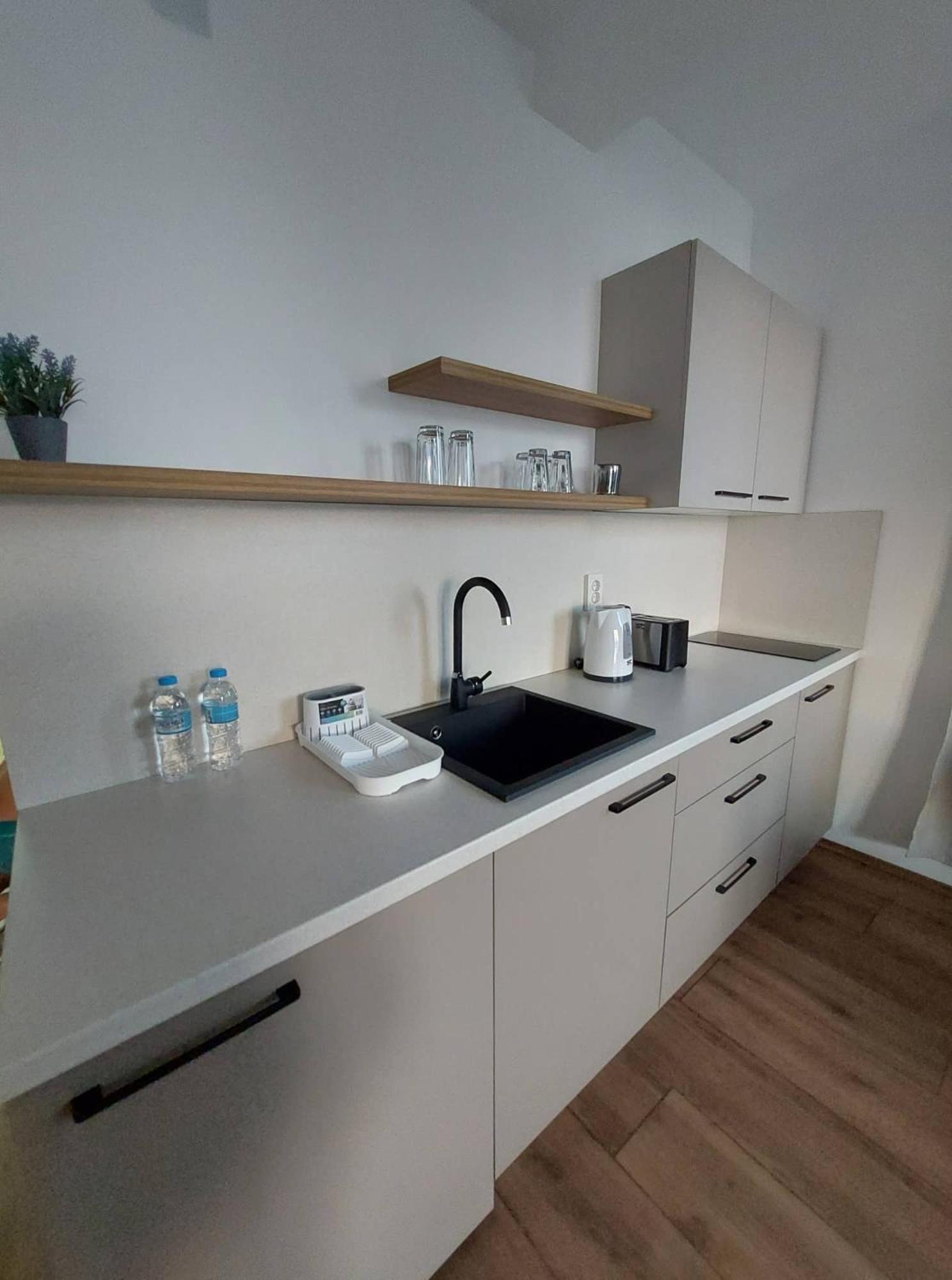 Nautica apartments&studios view 4