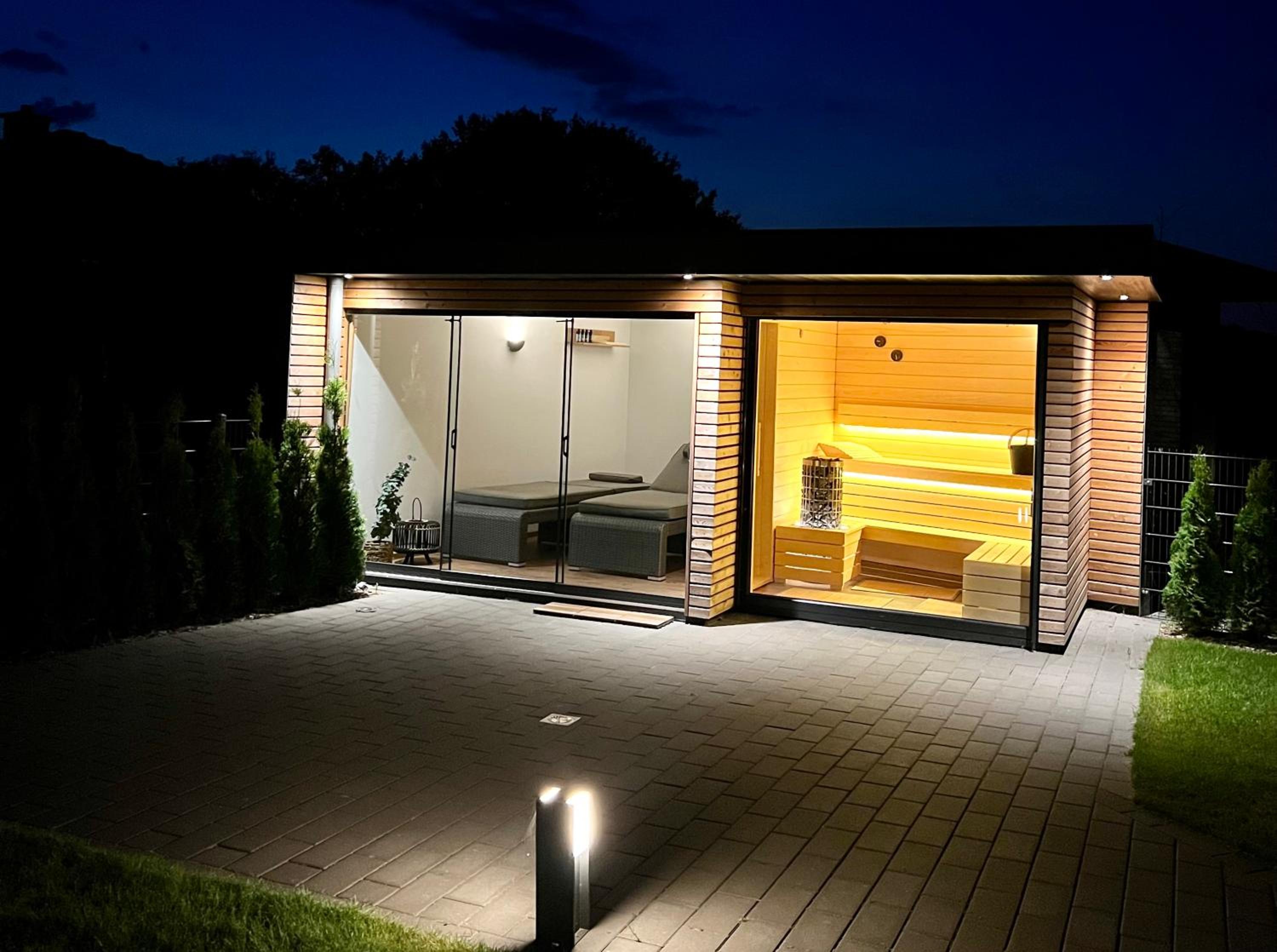 Schönes Ferienhaus mit Sauna am Harkebrügger See in der Nähe von Oldenburg