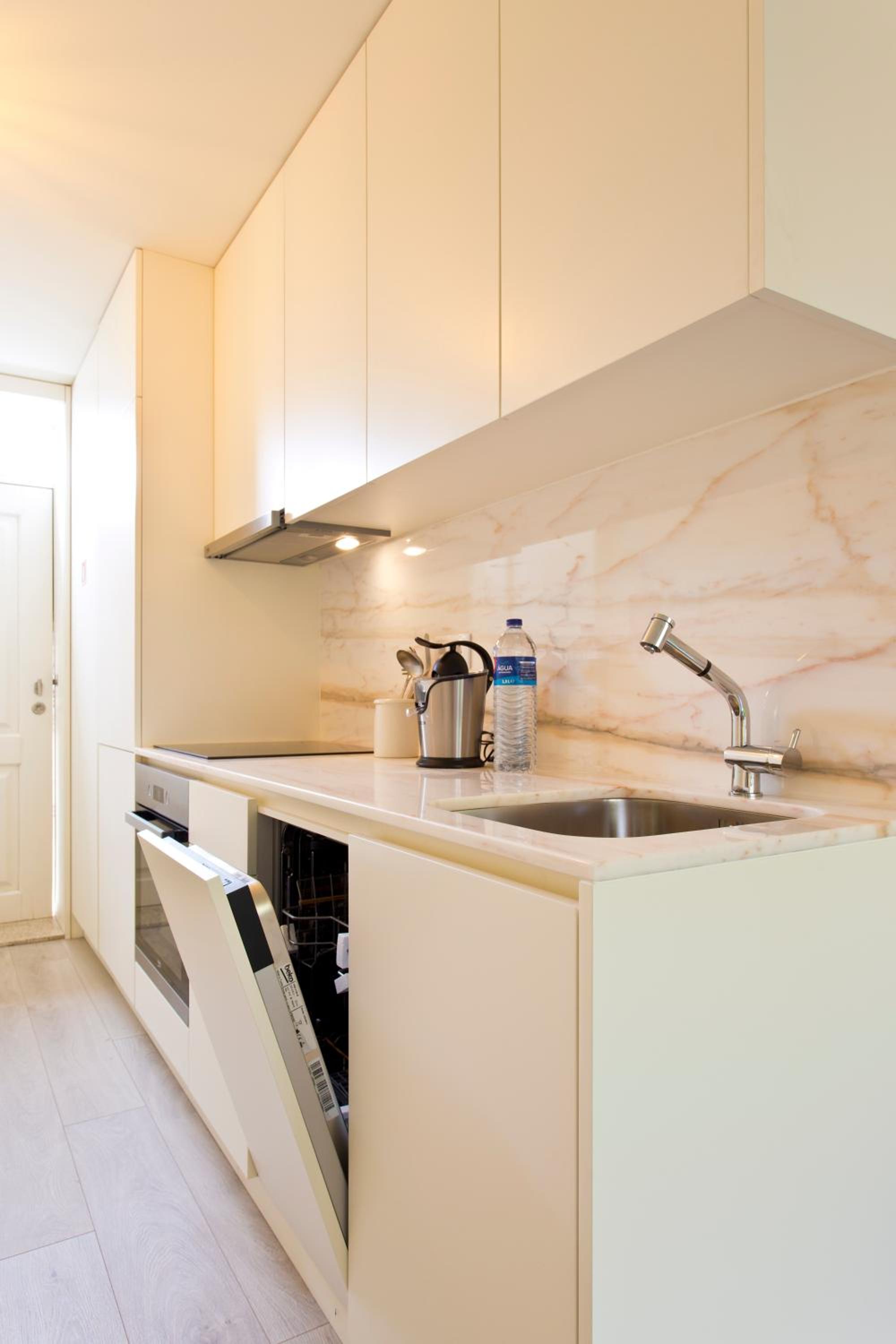 Zen Garden Studio D en Porto — kitchen