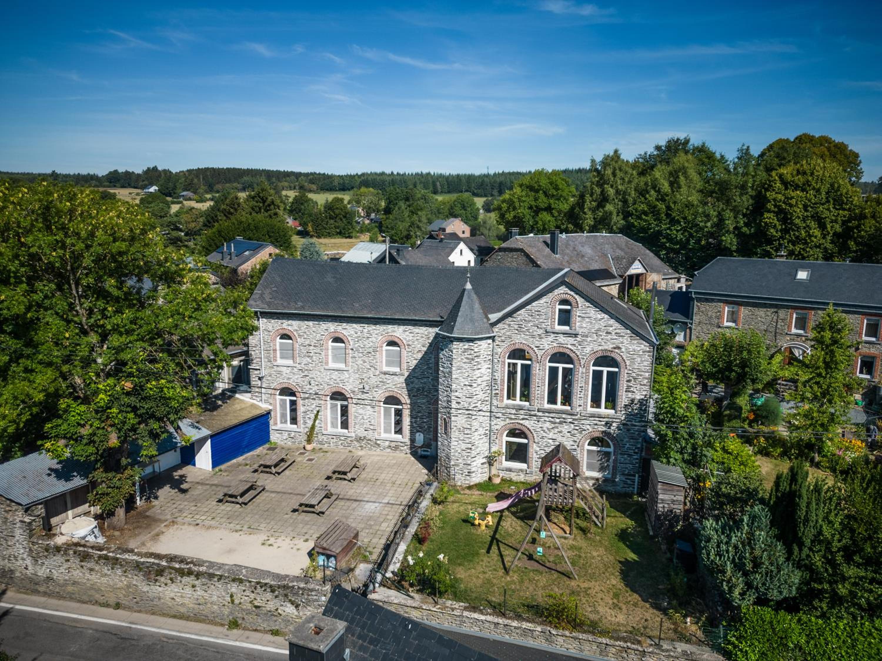 La Petite Ecole