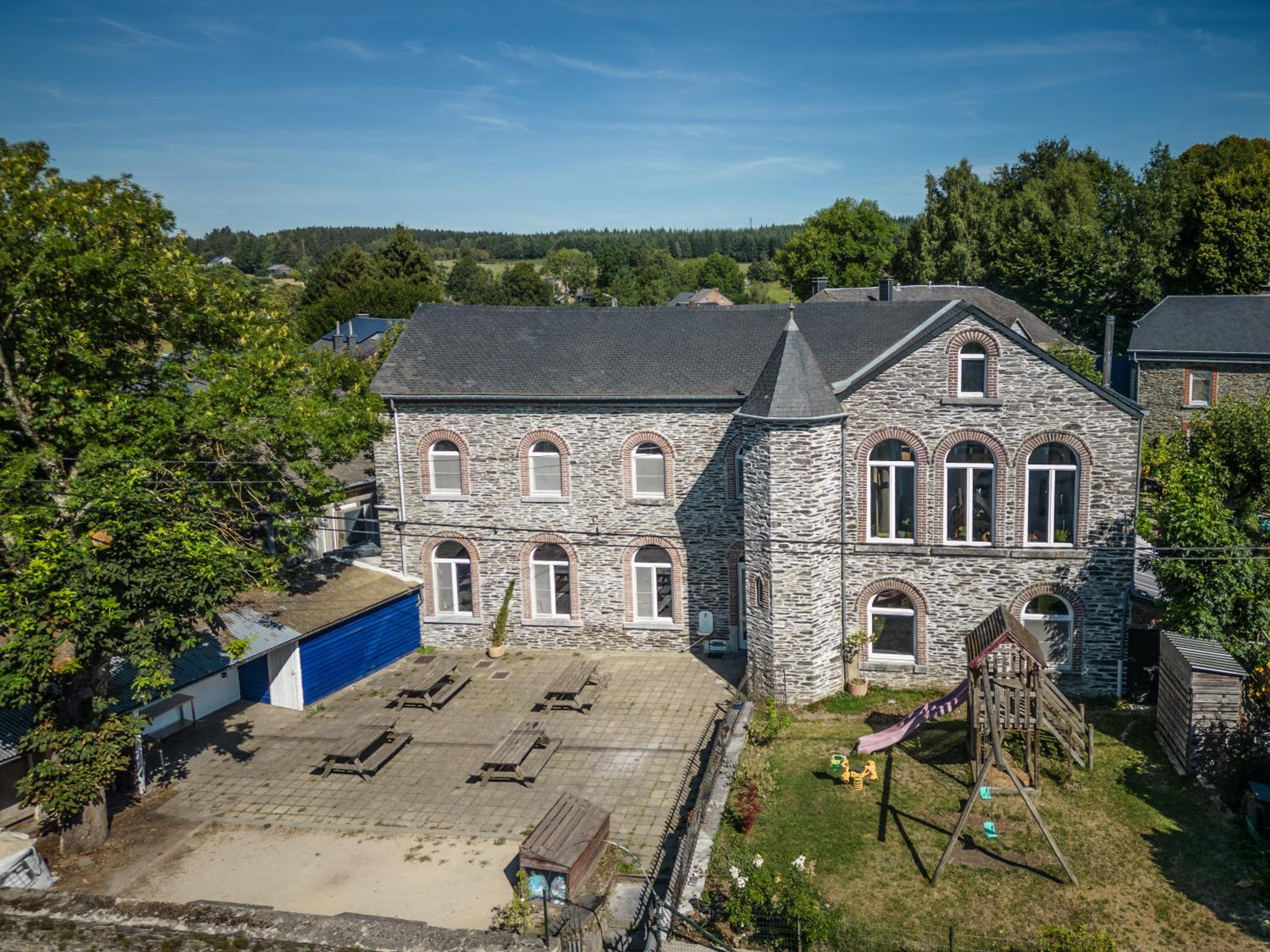 La Petite Ecole