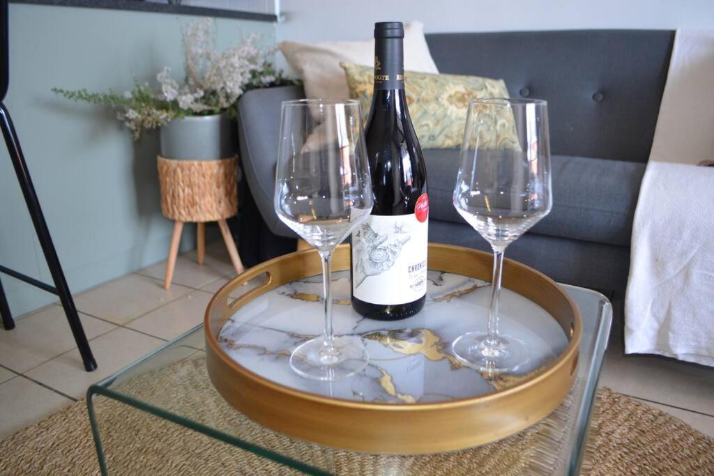 Courtyard Culture - stylish studio in Plein st, Stellenbosch centre view 4