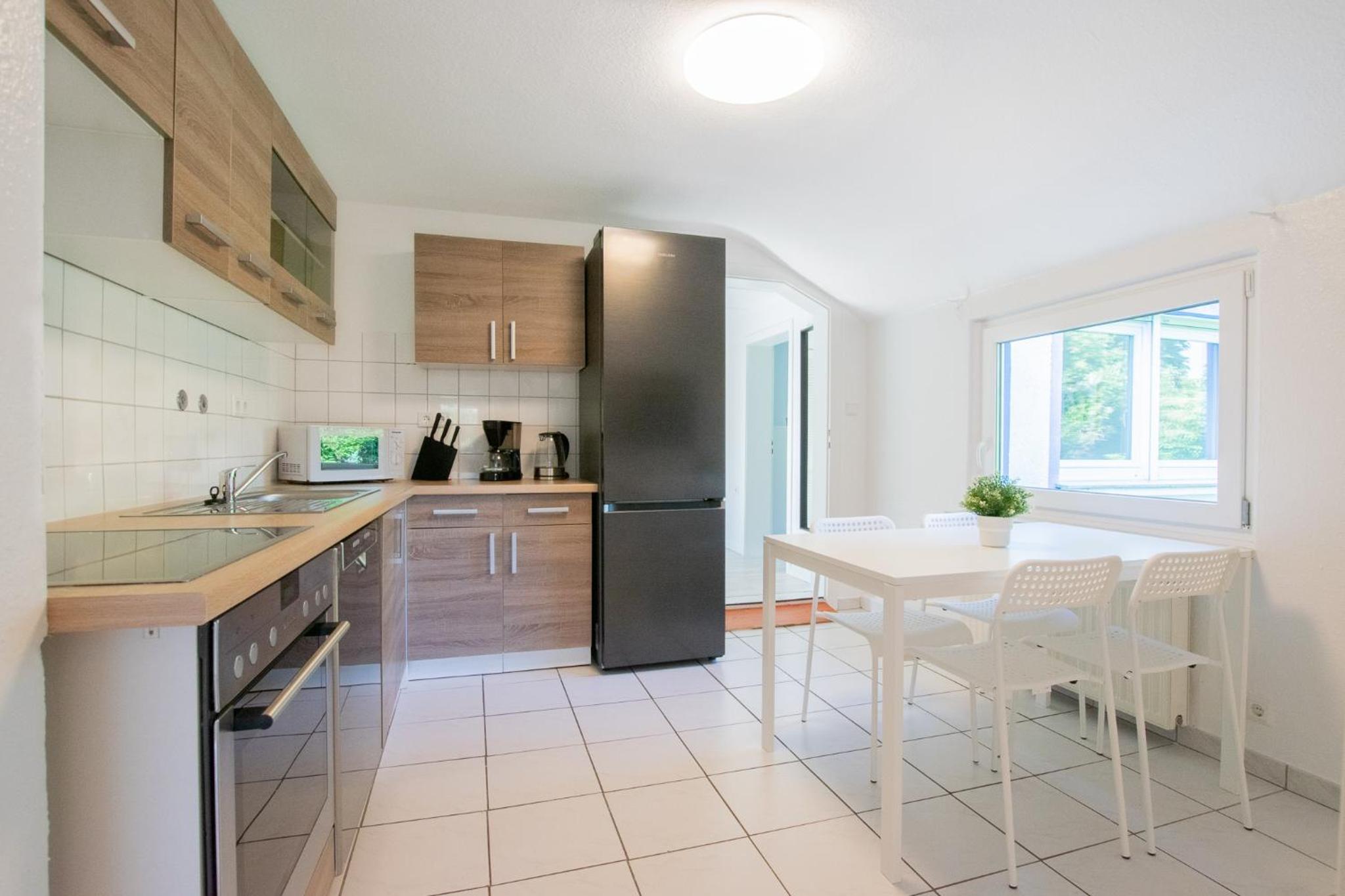 Tolstov Apartments - 3 Room Apartments with Garden - 20 Min Messe DUS & Airport DUS view 2