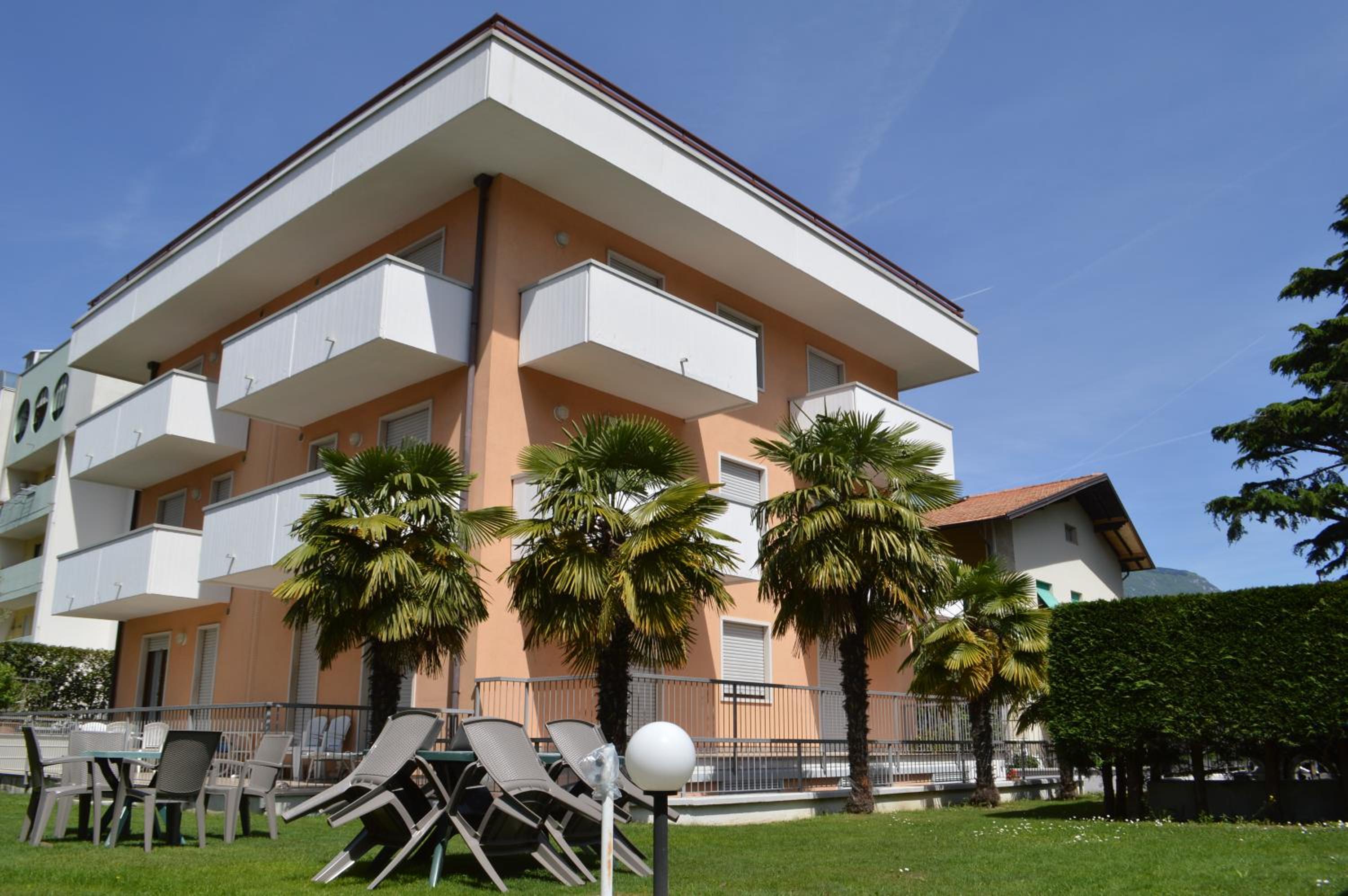 Appartamenti per Vacanze "Villa Elvi" view 2