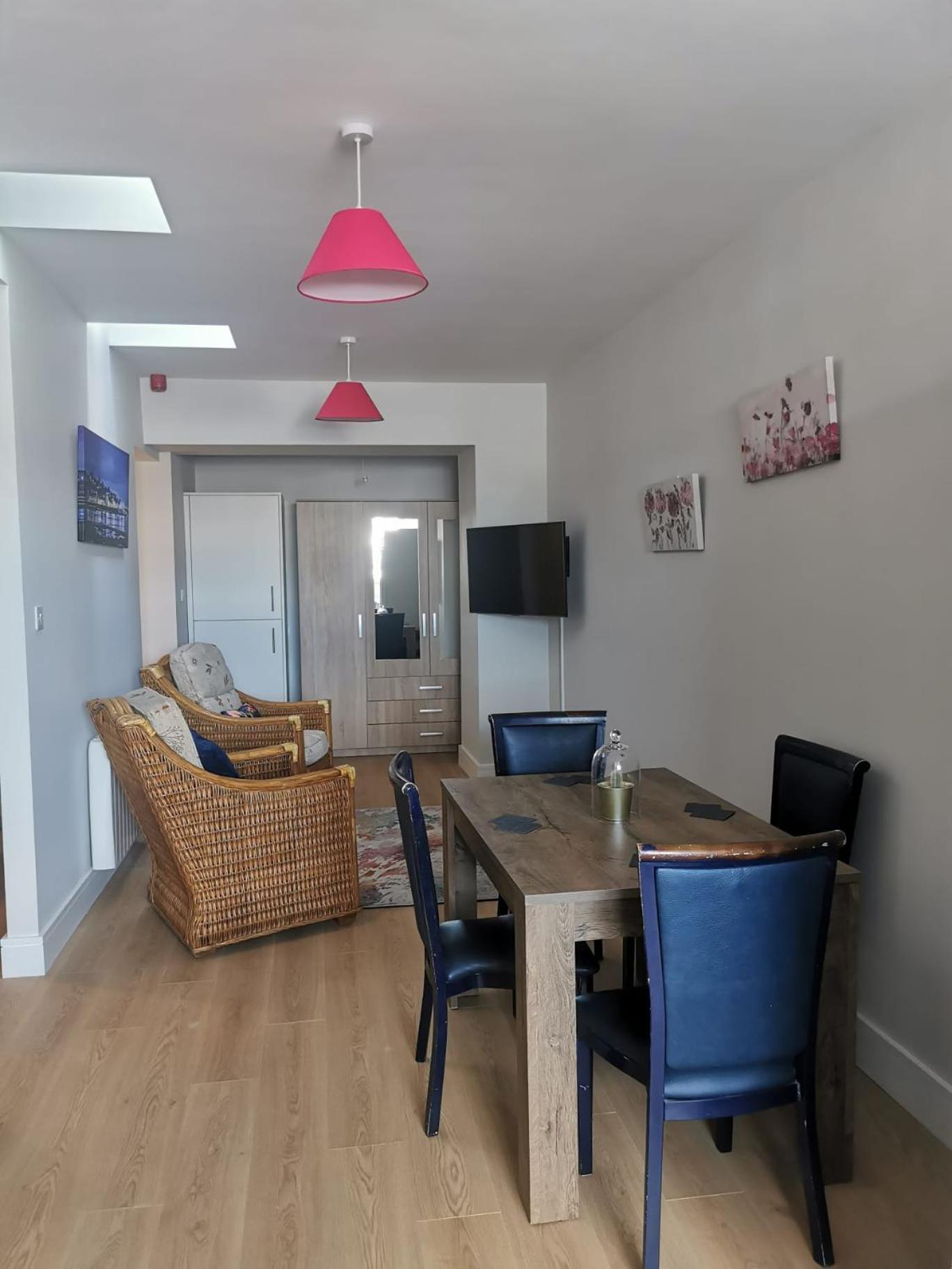 360 Town Stay Apartments & Studios view 5