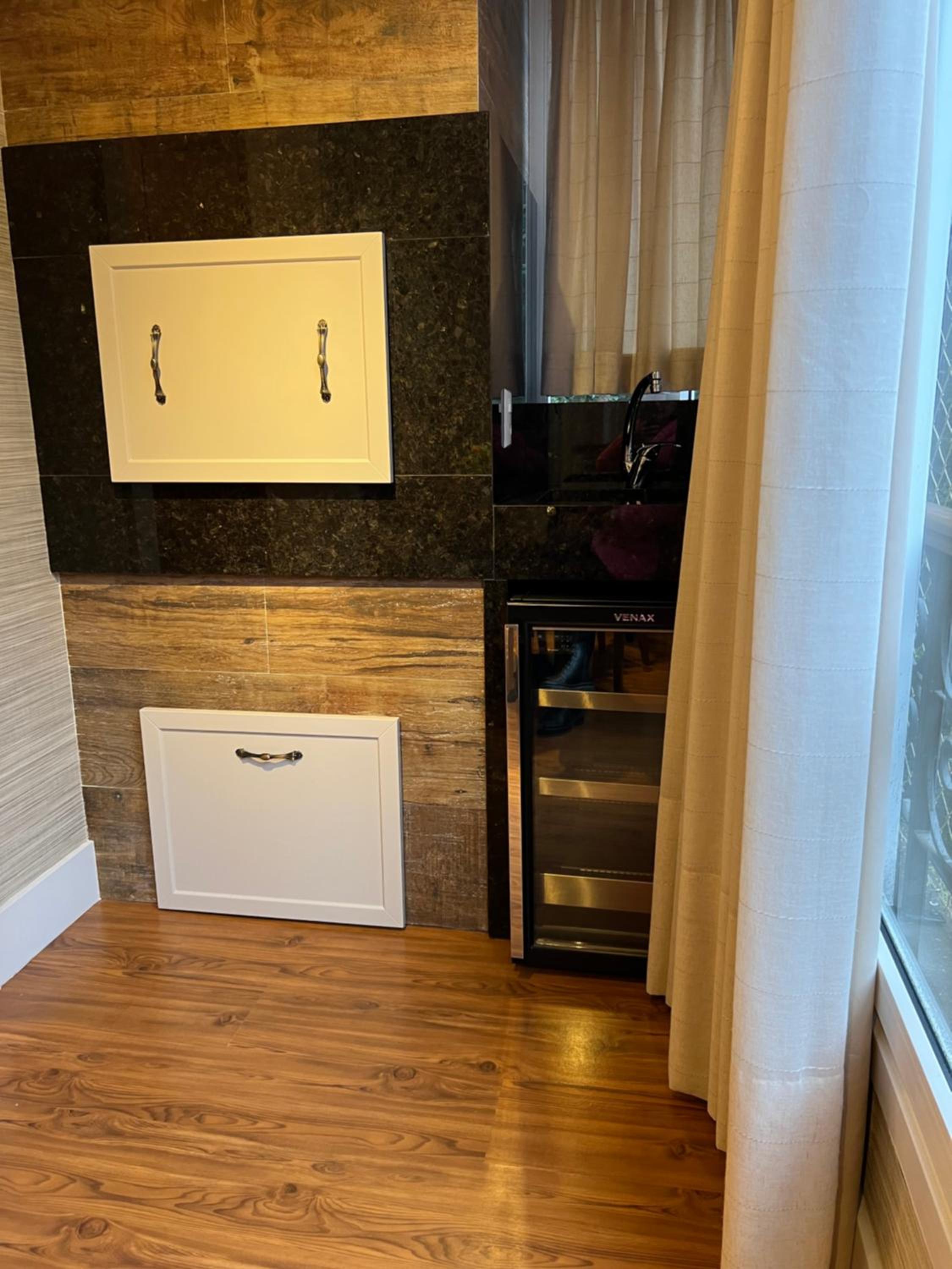 Apartamento novinho na Borges de medeiros- CENTRO view 4