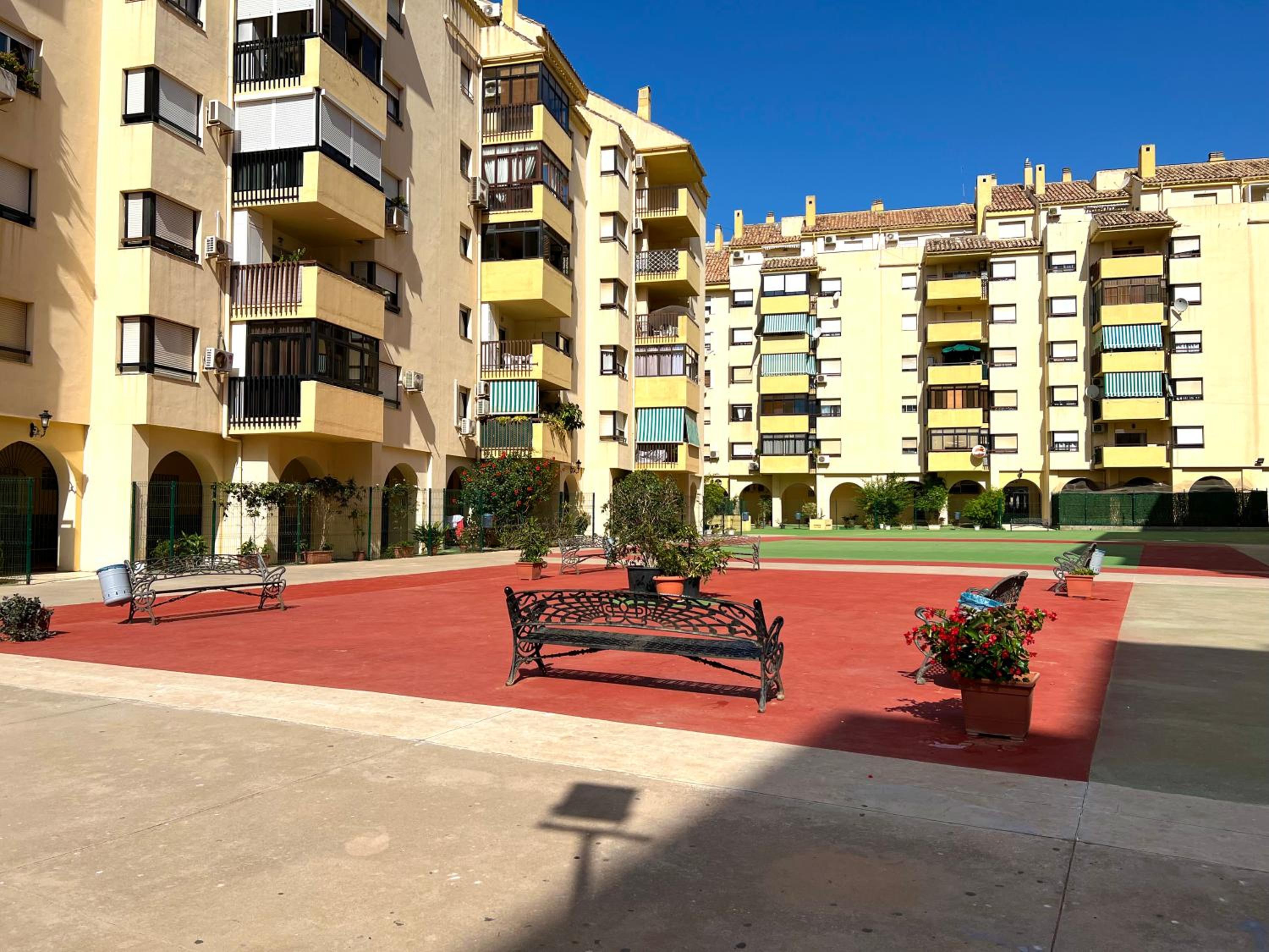 Apartamento Ninfa - Wifi, Piscina, A/C, Lavadora, silla de ruedas bienvenidas view 5