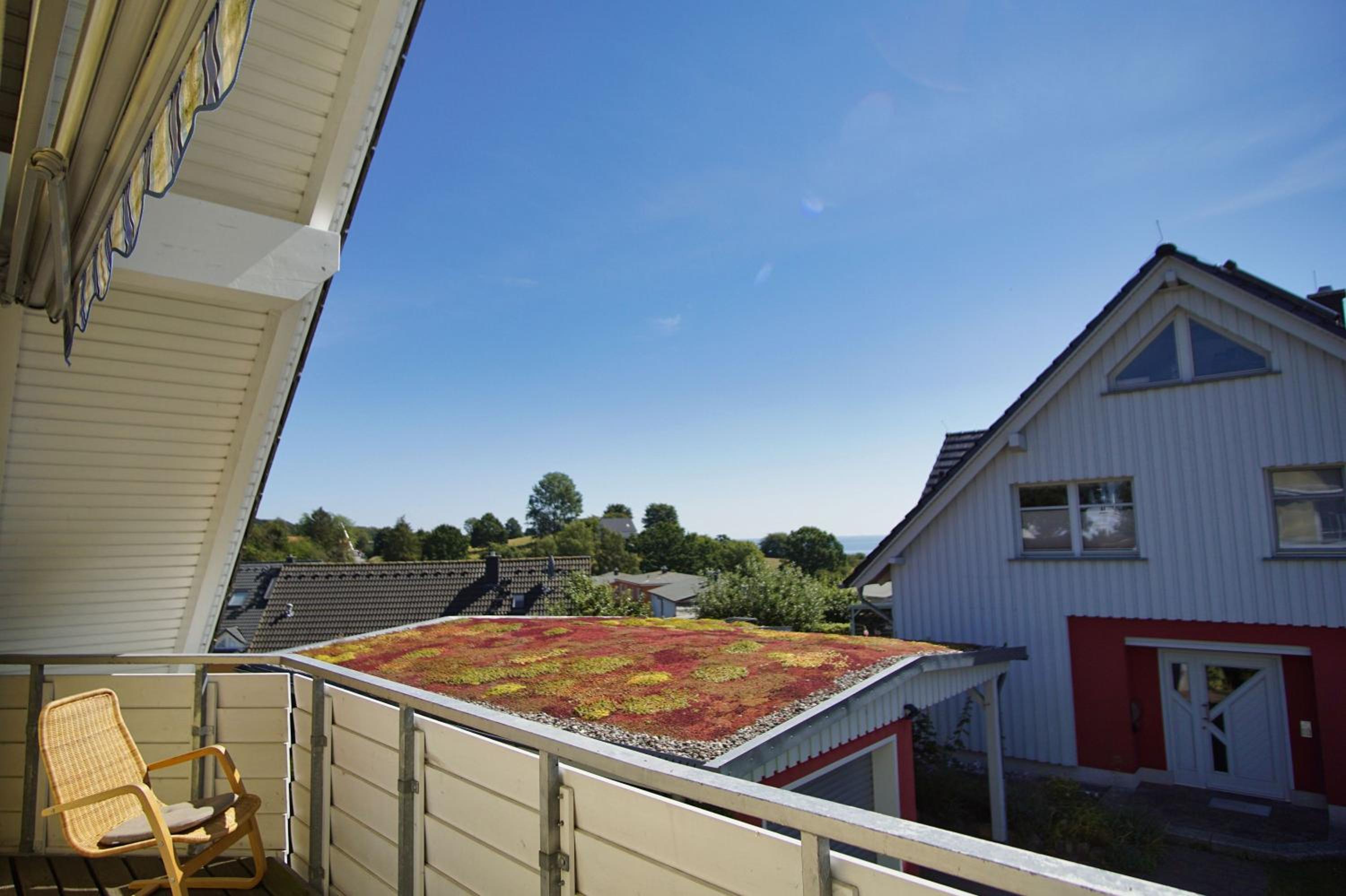 nah am Meer, Meerblick, gratis Nutzung vom AHOI Erlebnisbad und Sauna in Sellin - Haus Inselblick FeWo 03