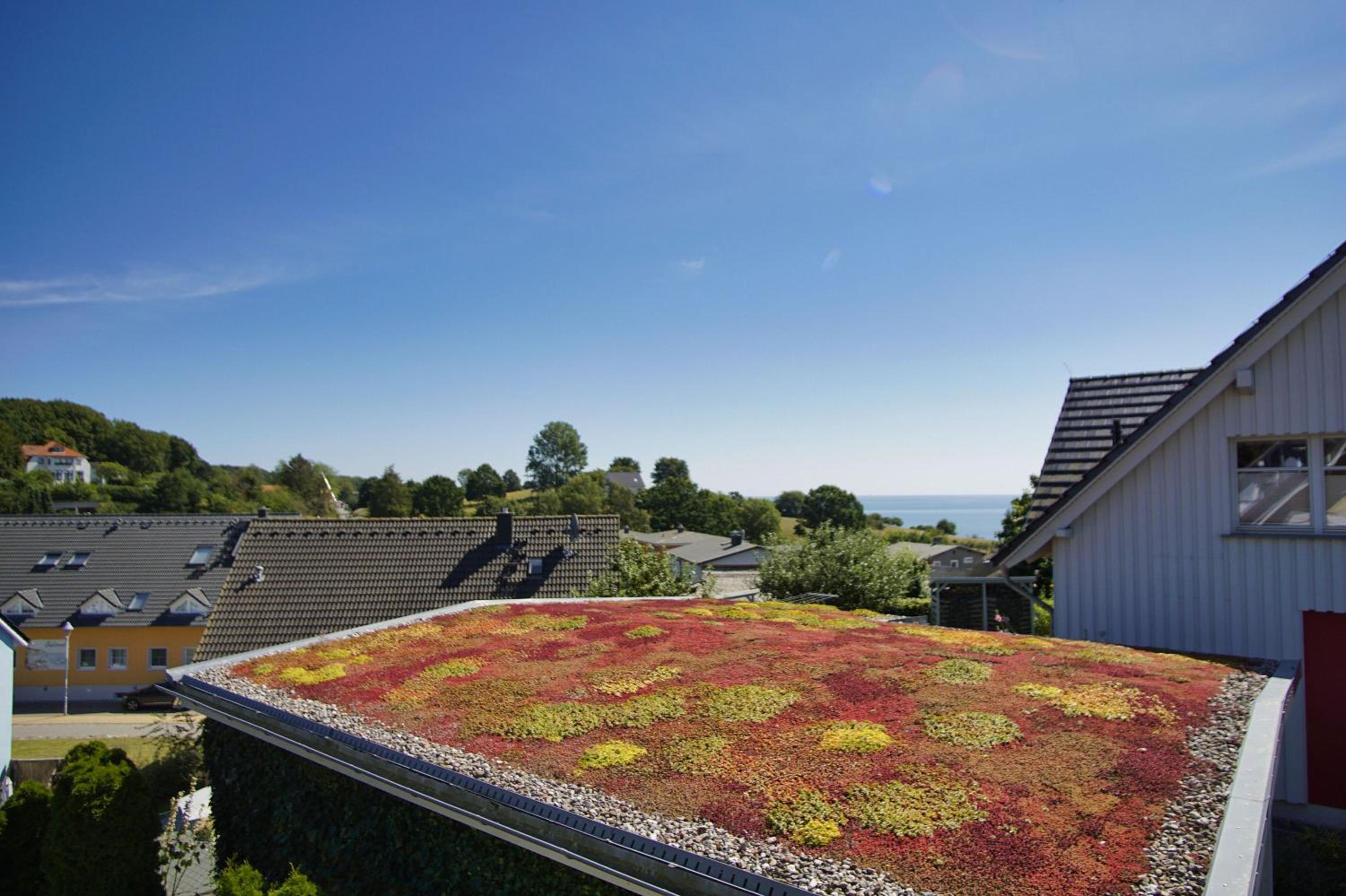 nah am Meer, Meerblick, gratis Nutzung vom AHOI Erlebnisbad und Sauna in Sellin - Haus Inselblick FeWo 03