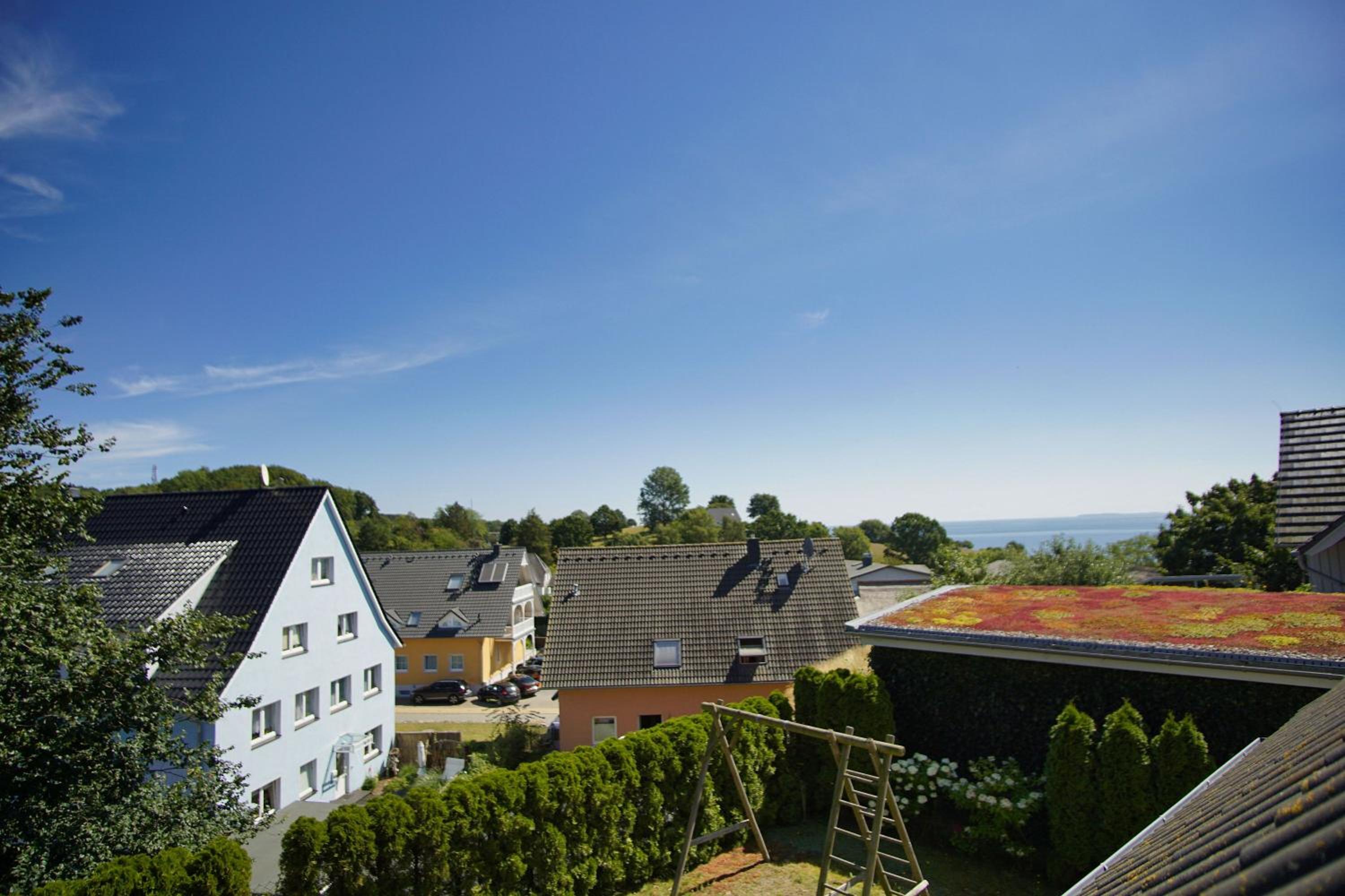 nah am Meer, Meerblick, gratis Nutzung vom AHOI Erlebnisbad und Sauna in Sellin - Haus Inselblick FeWo 03