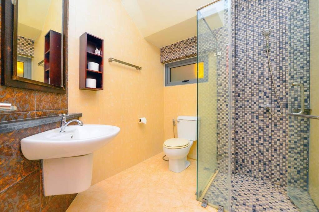 74 Patong villa walk to Bangla Rd in 10min 3 room cozy modern style view 2