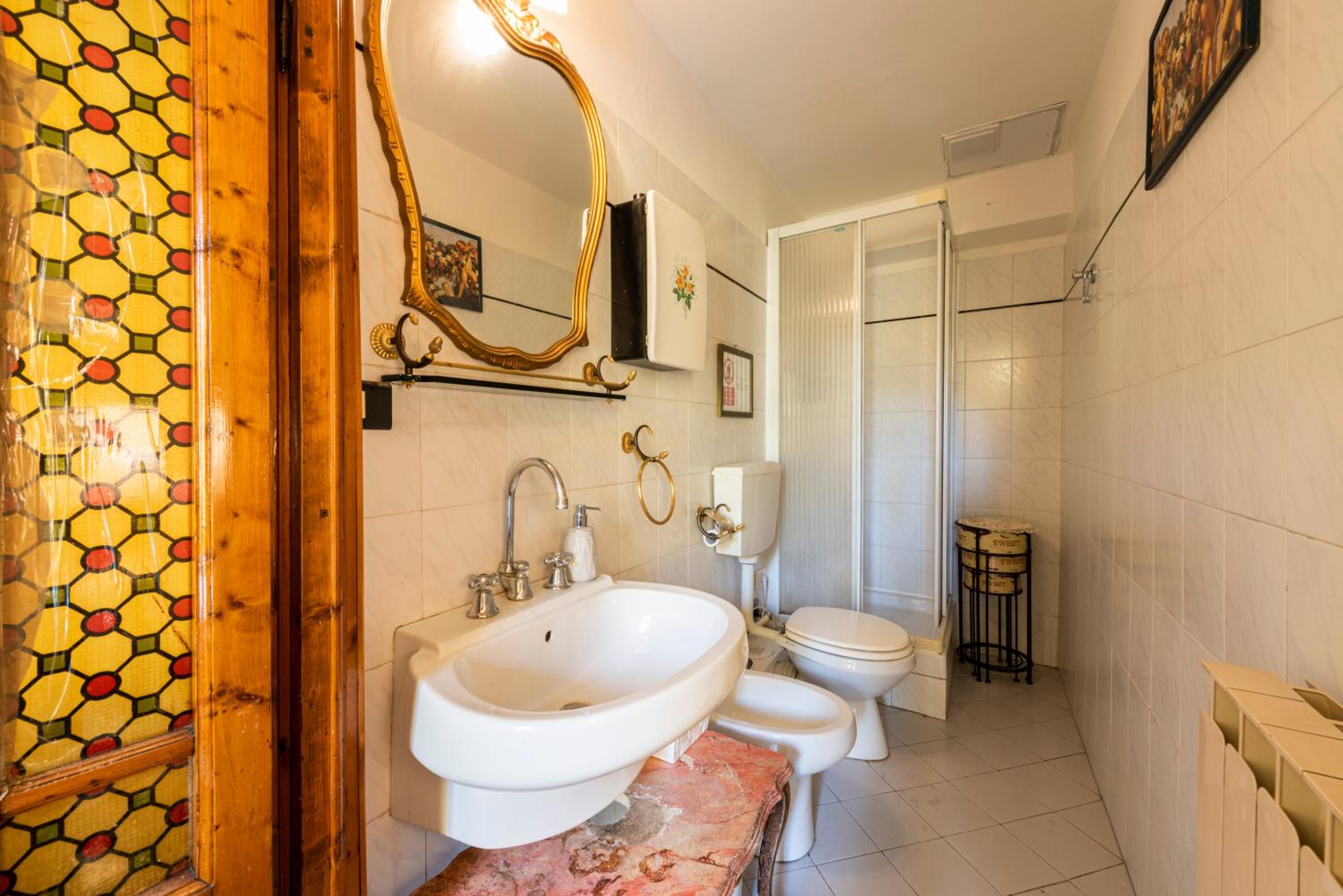 Monna Lisa by Mmega en Florence — bathroom