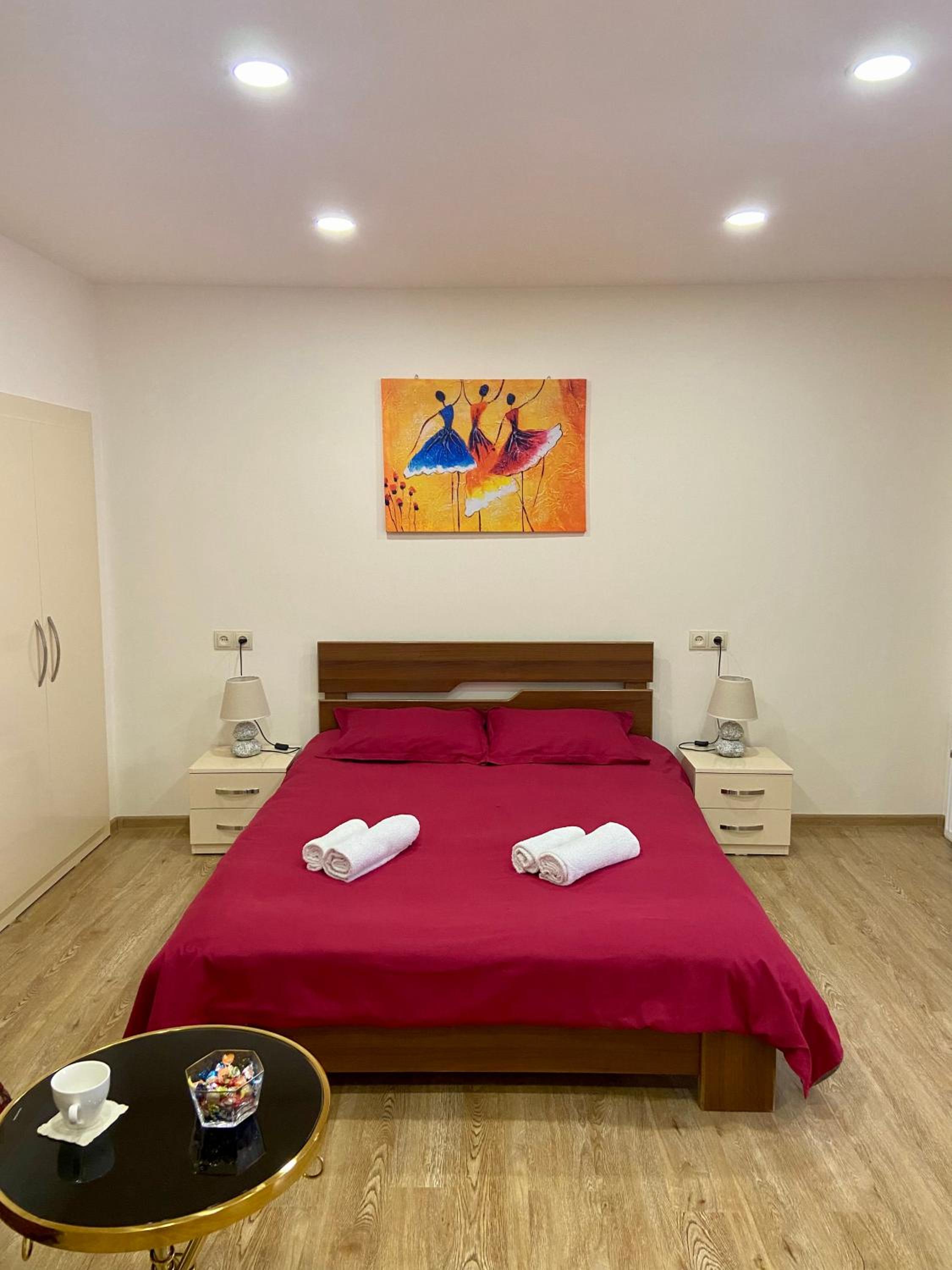 Saba apartment-1 on Freedom Square view 3