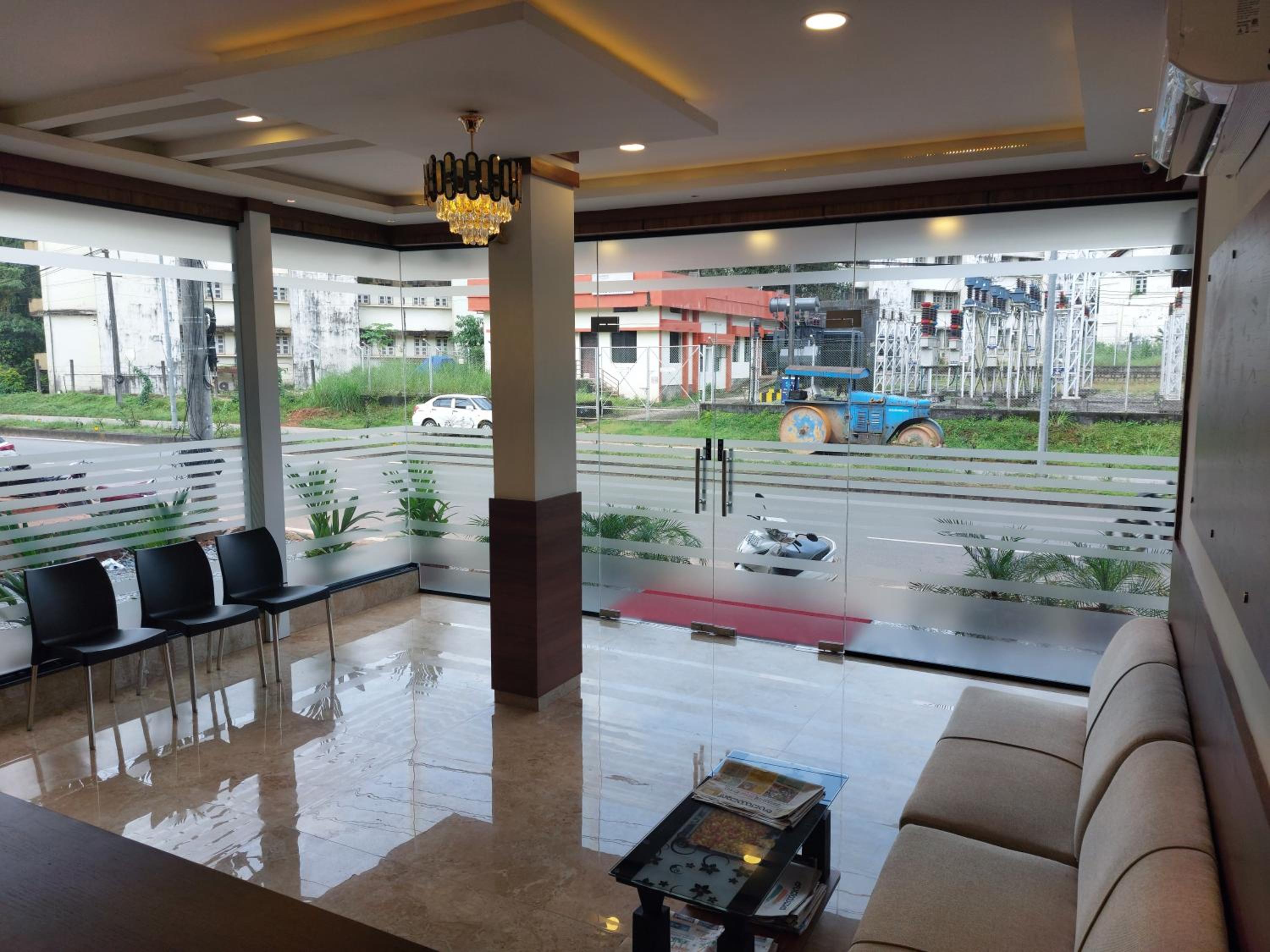 FOUR SQUARE COMFORTS view 5