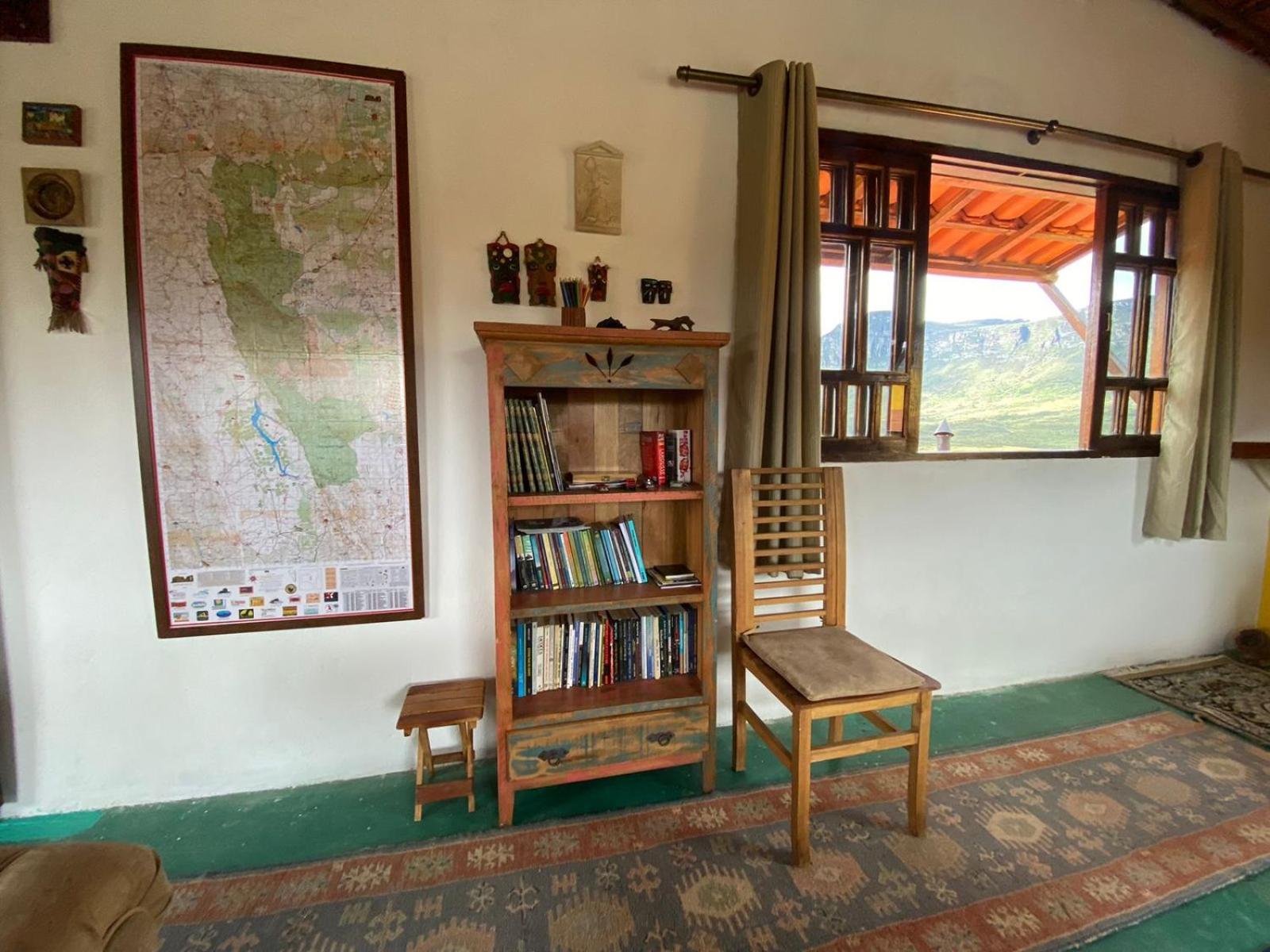 Casa Abaeté Refúgio Exclusivo com Hot Tub, Vista Serra e Acesso ao Vale do Pati
