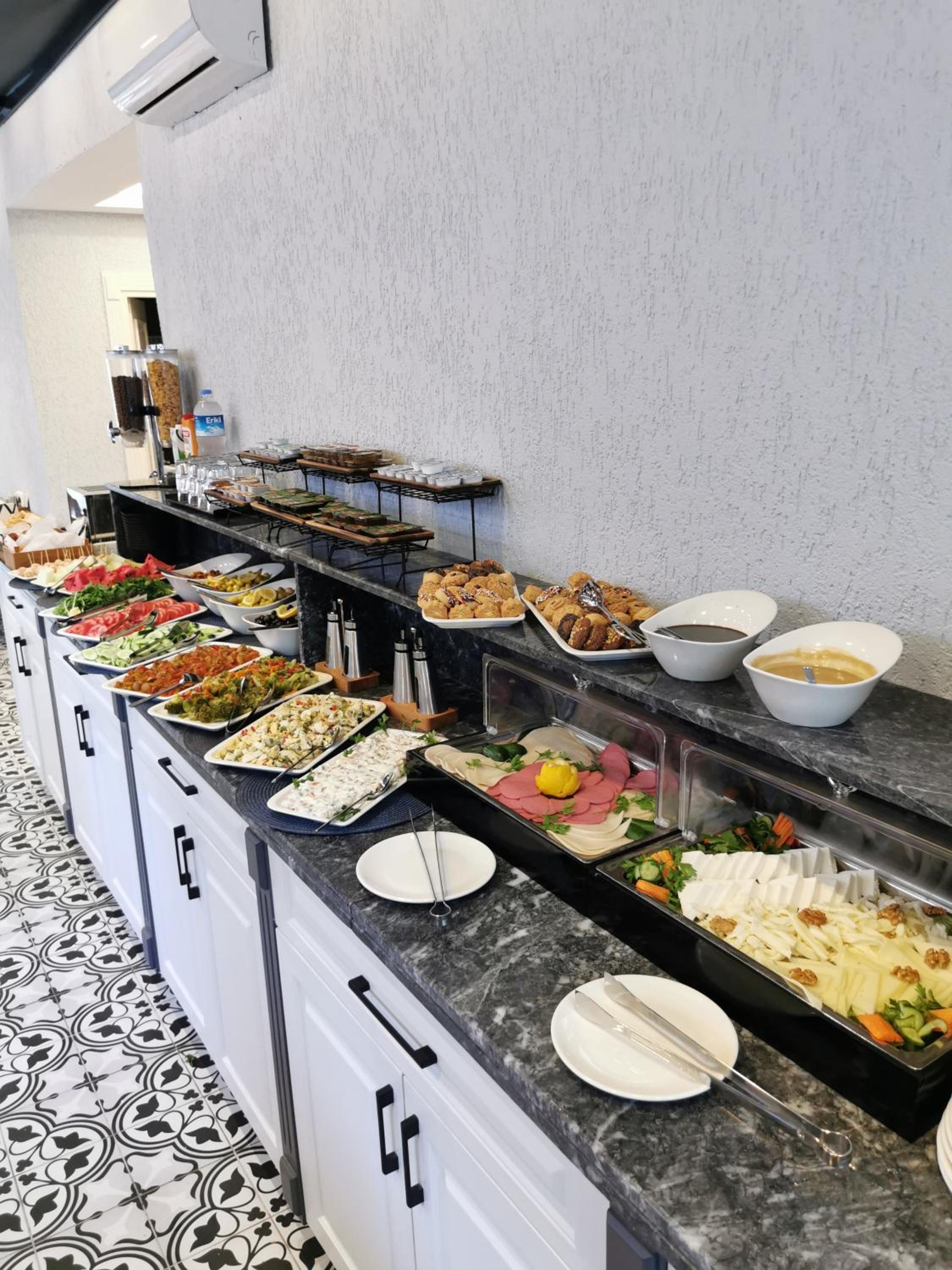 Luxx Garden Otel - Image 14