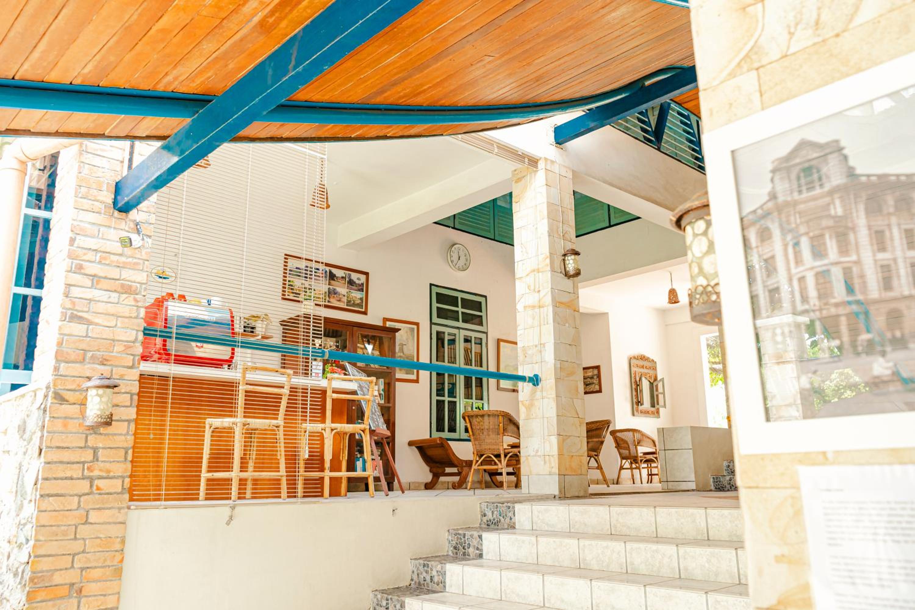 Hotel Deli River and Restaurant Omlandia