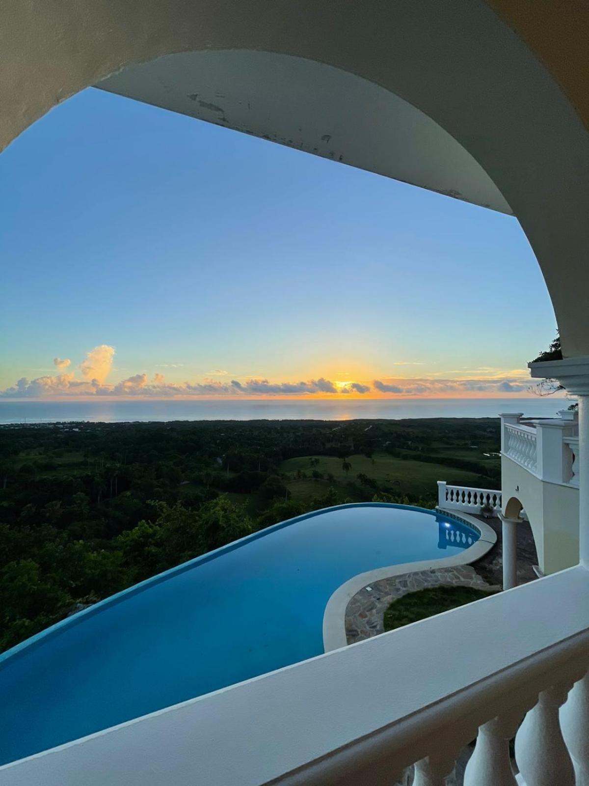 El Castillo Tropical view 4