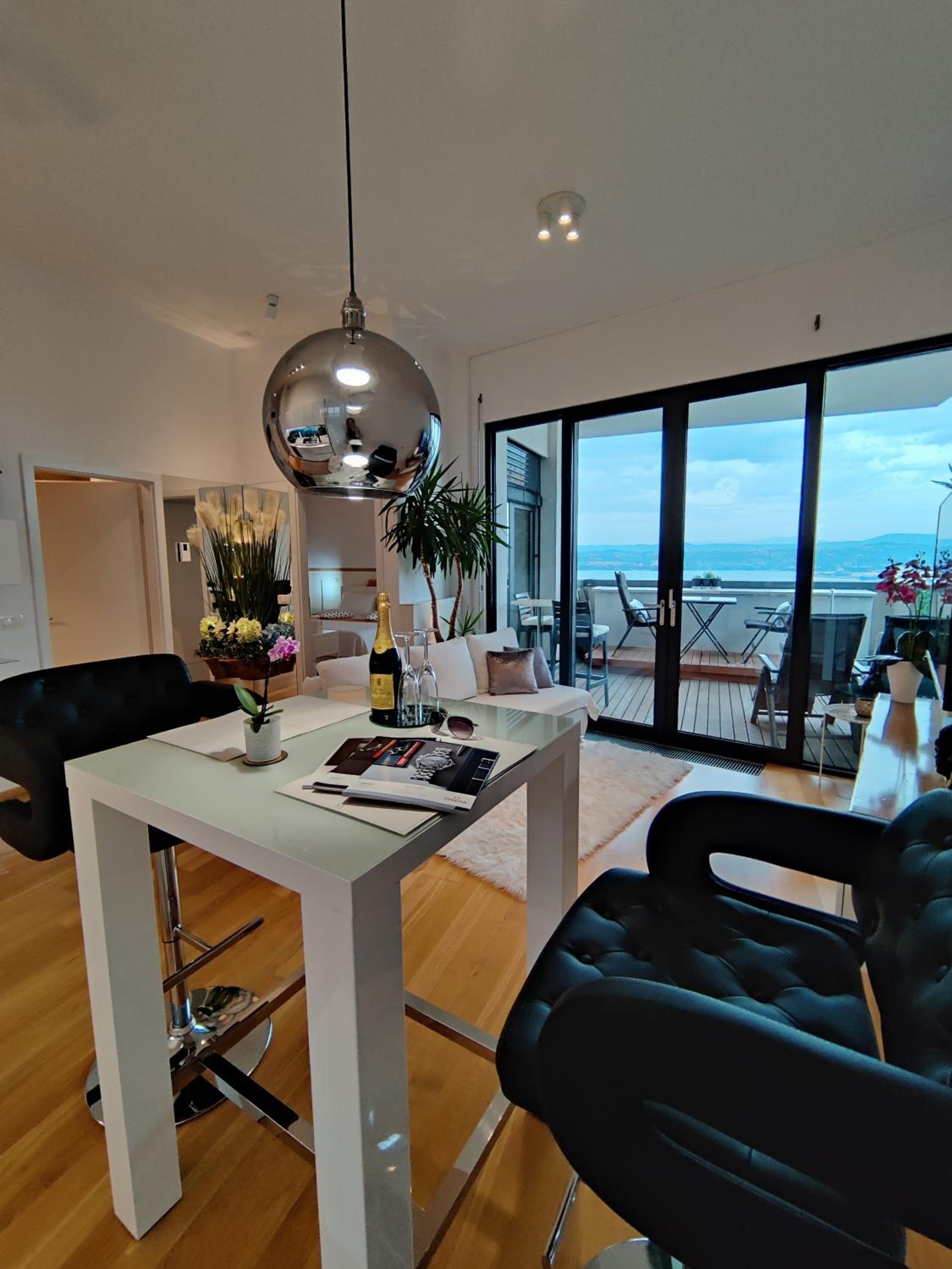 Lux -Luxury Sea and Mountains View Apartment-NEW