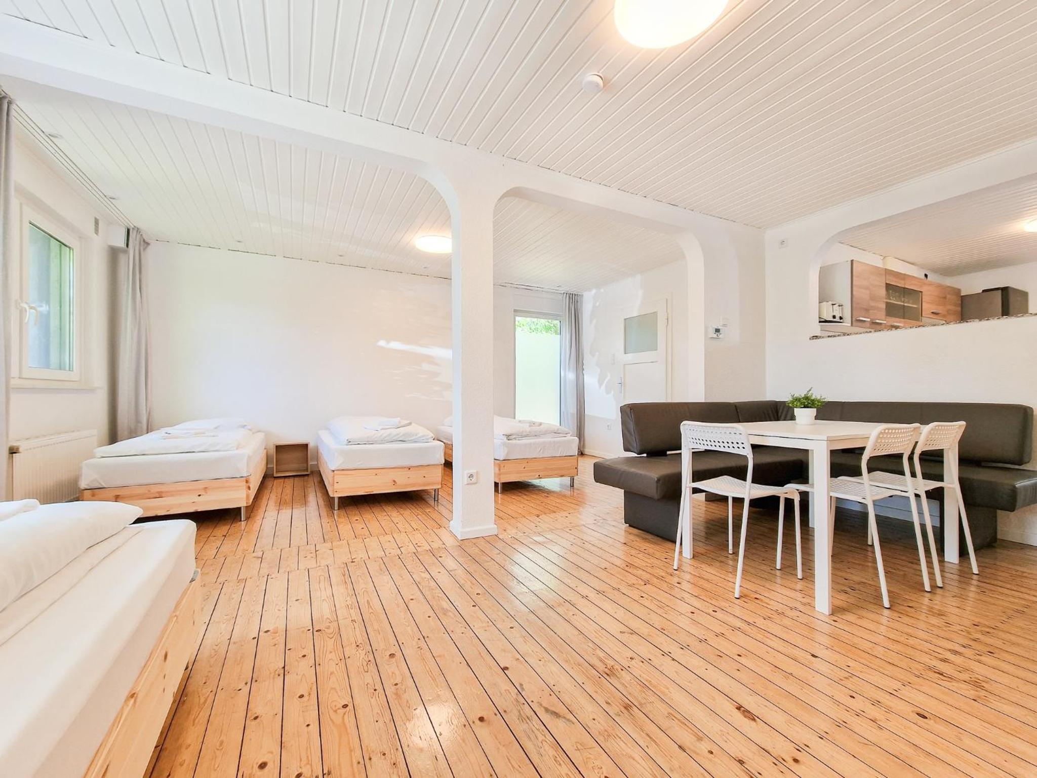 Tolstov Apartments - 3 Room Apartments with Garden - 20 Min Messe DUS & Airport DUS view 3