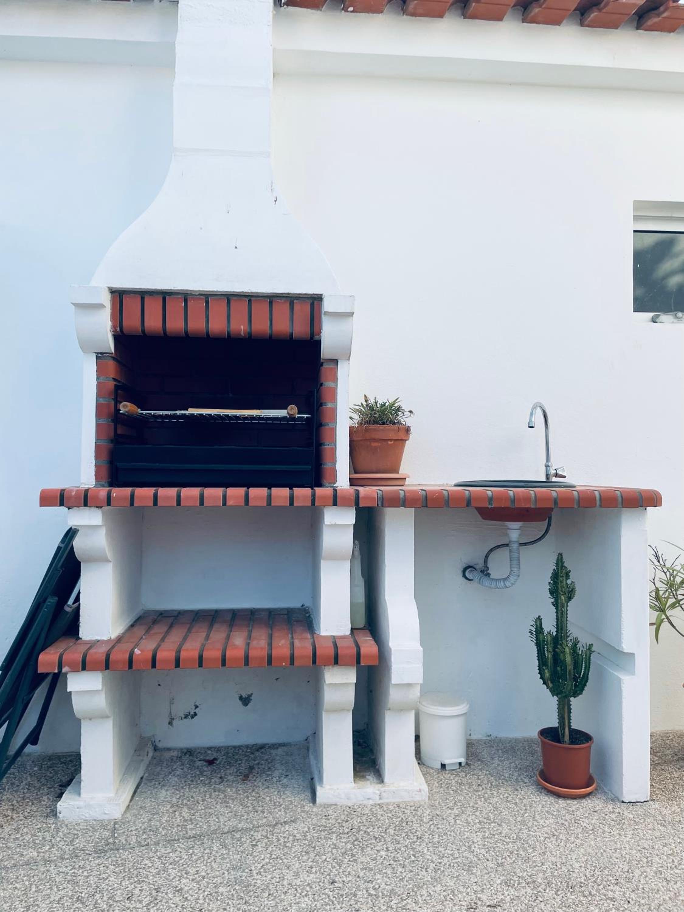 Casa do Canto - Uma casa no campo, perto da praia.