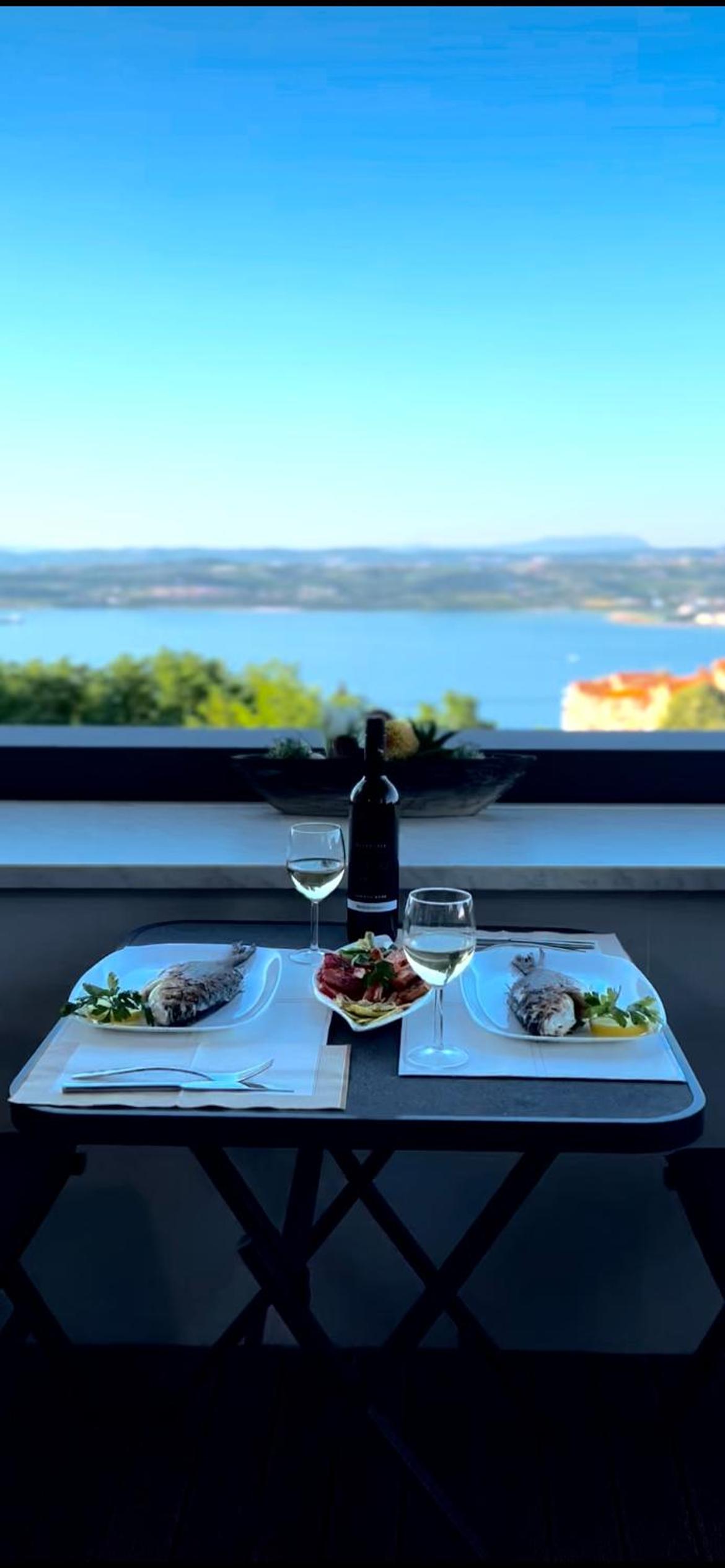 Lux -Luxury Sea and Mountains View Apartment-NEW