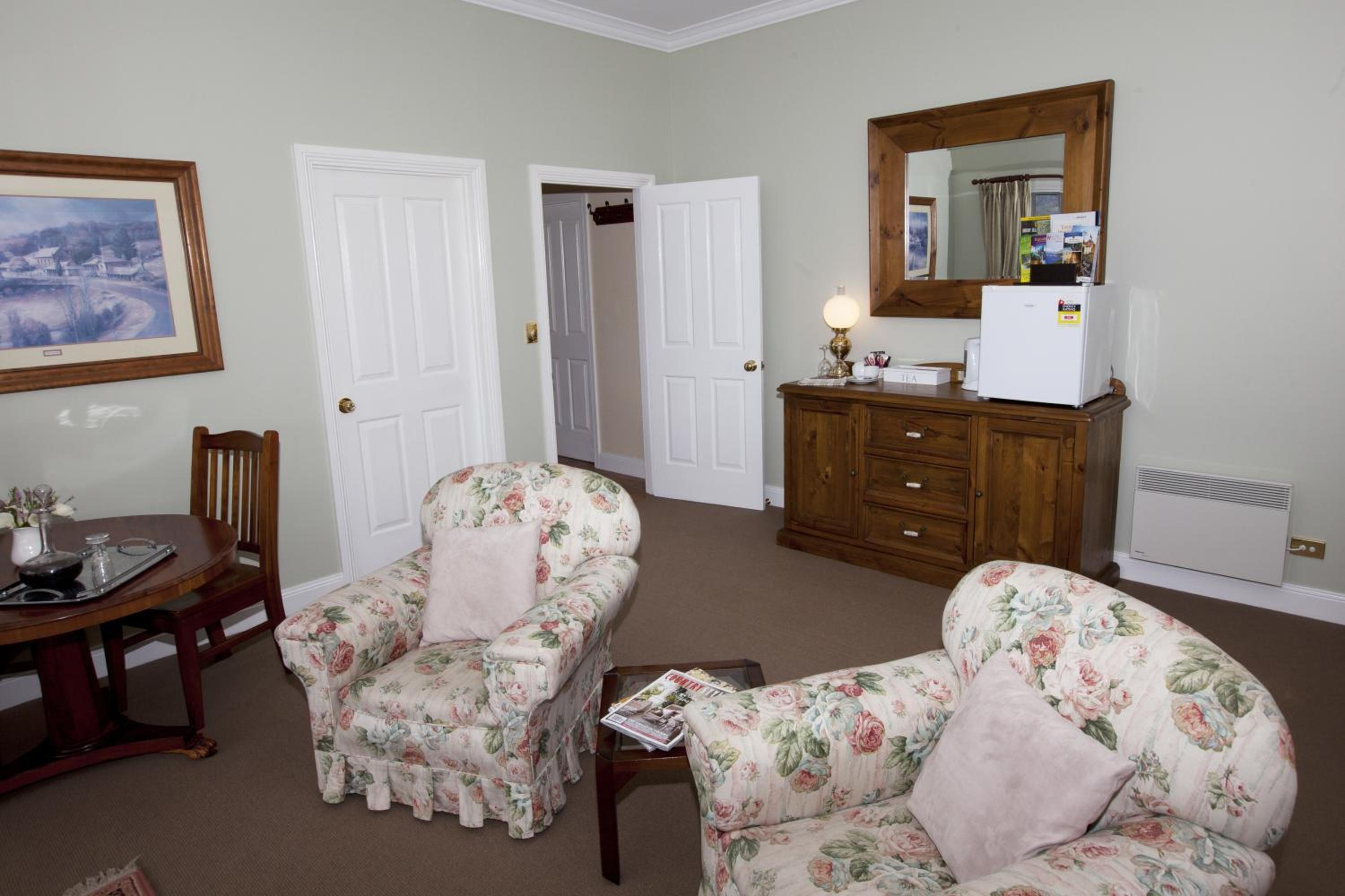 House on the Hill Bed and Breakfast