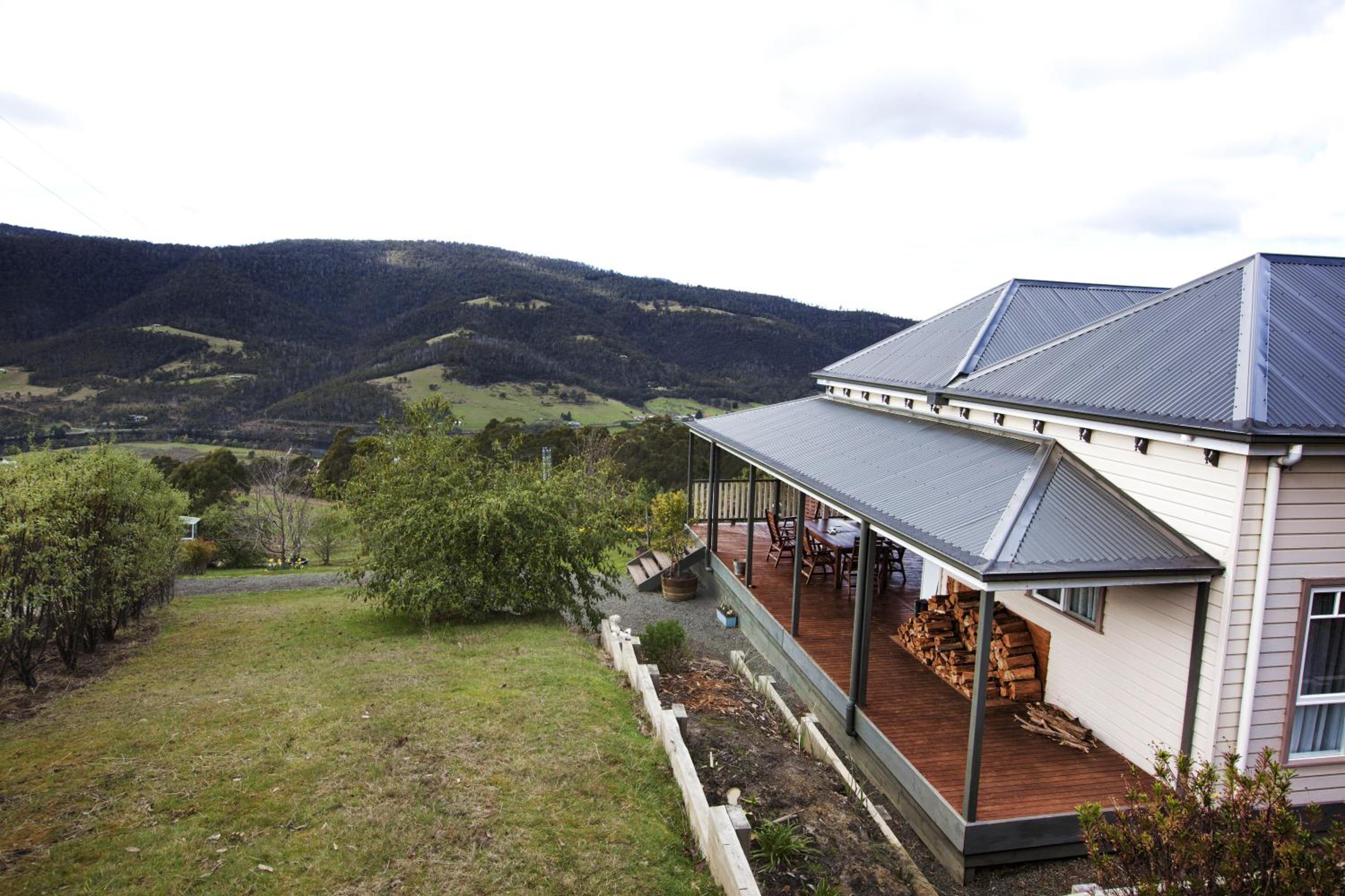 House on the Hill Bed and Breakfast
