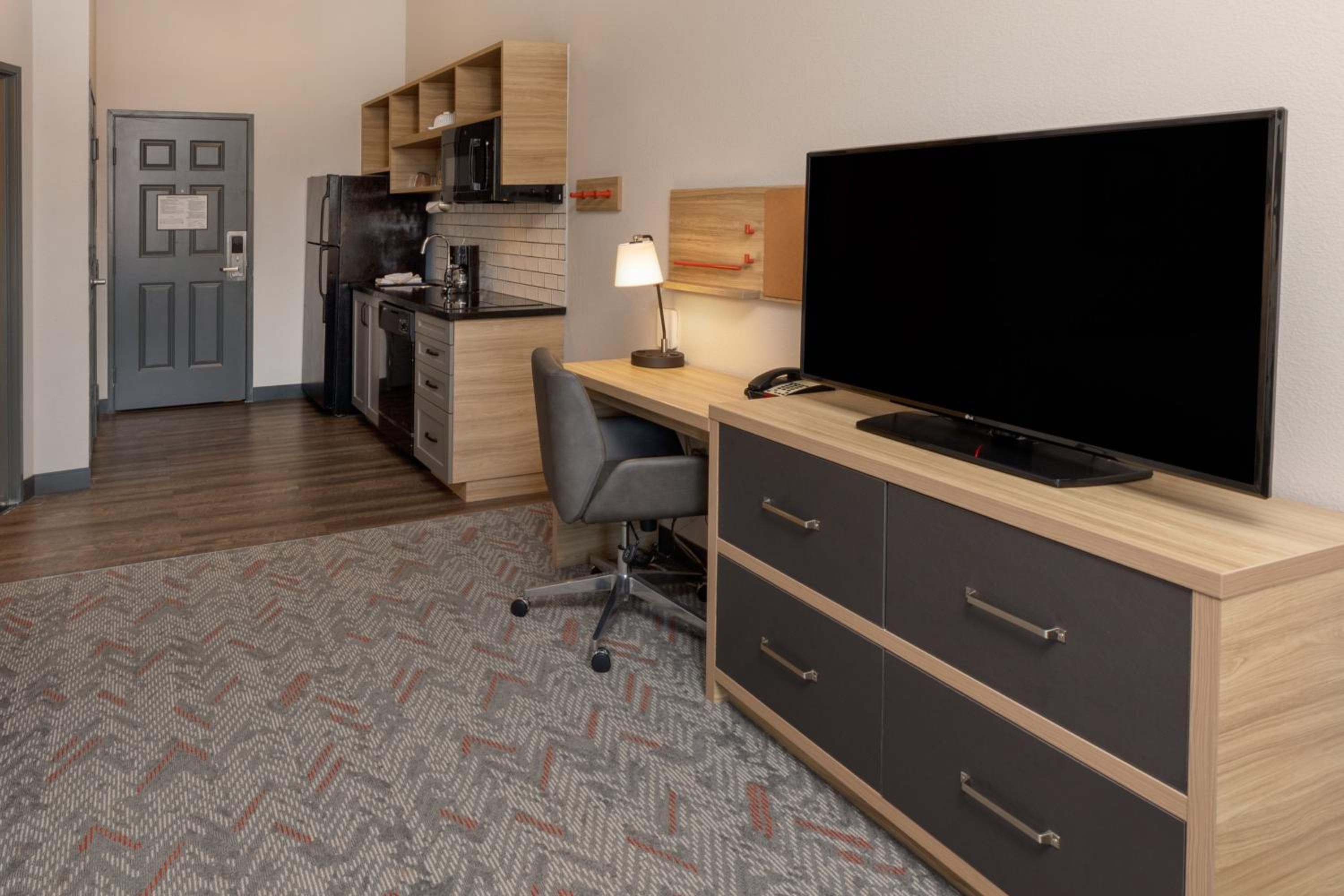 Mount Pleasant Vacations - Candlewood Suites Mount Pleasant, an IHG Hotel - Property Image 84