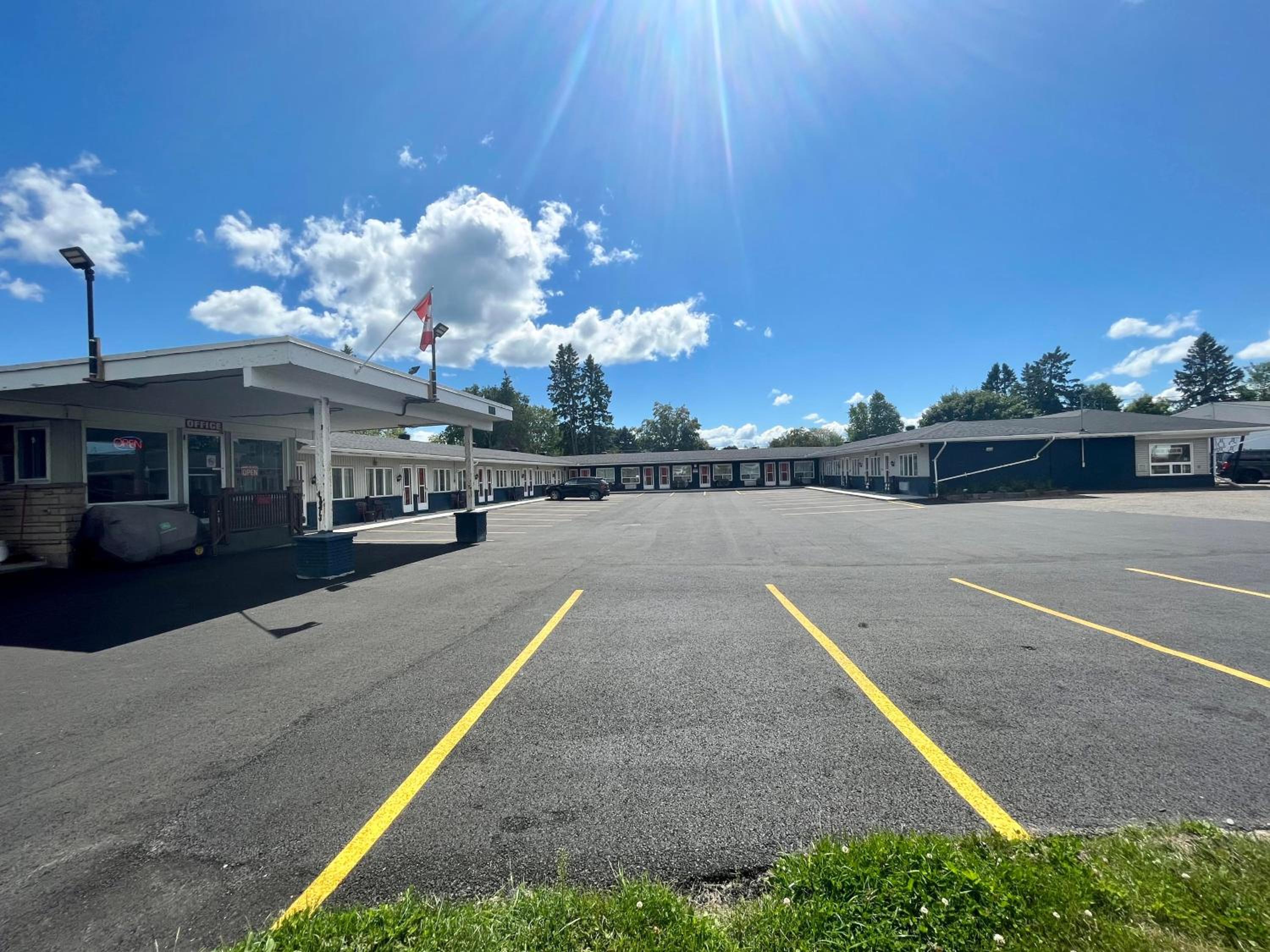 Holiday Motel